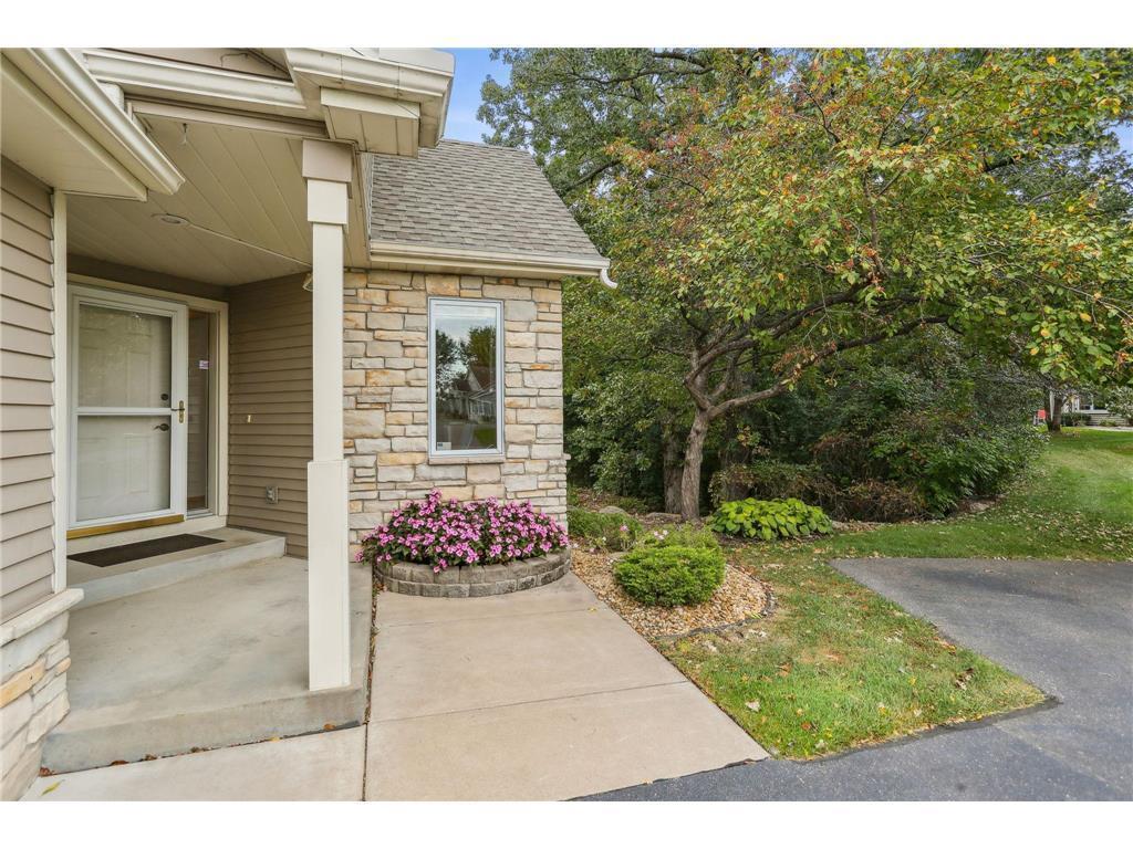 8824 Stonebrooke Trail