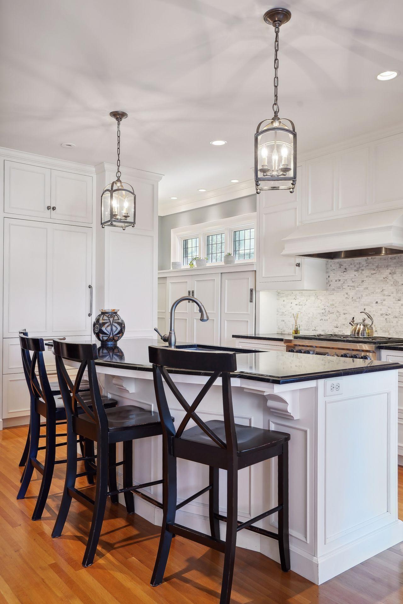 2011 Kenwood Parkway