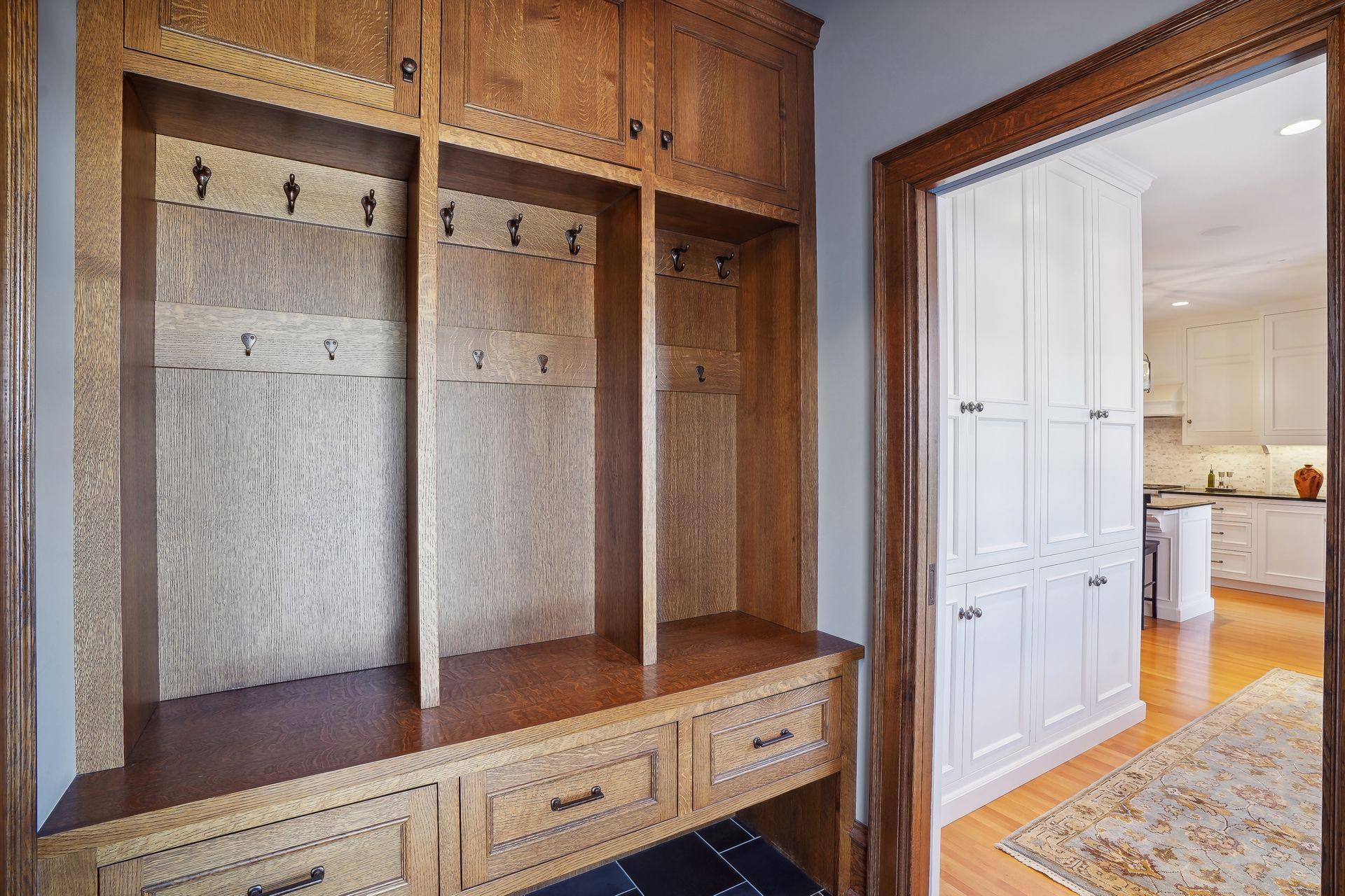 2011 Kenwood Parkway