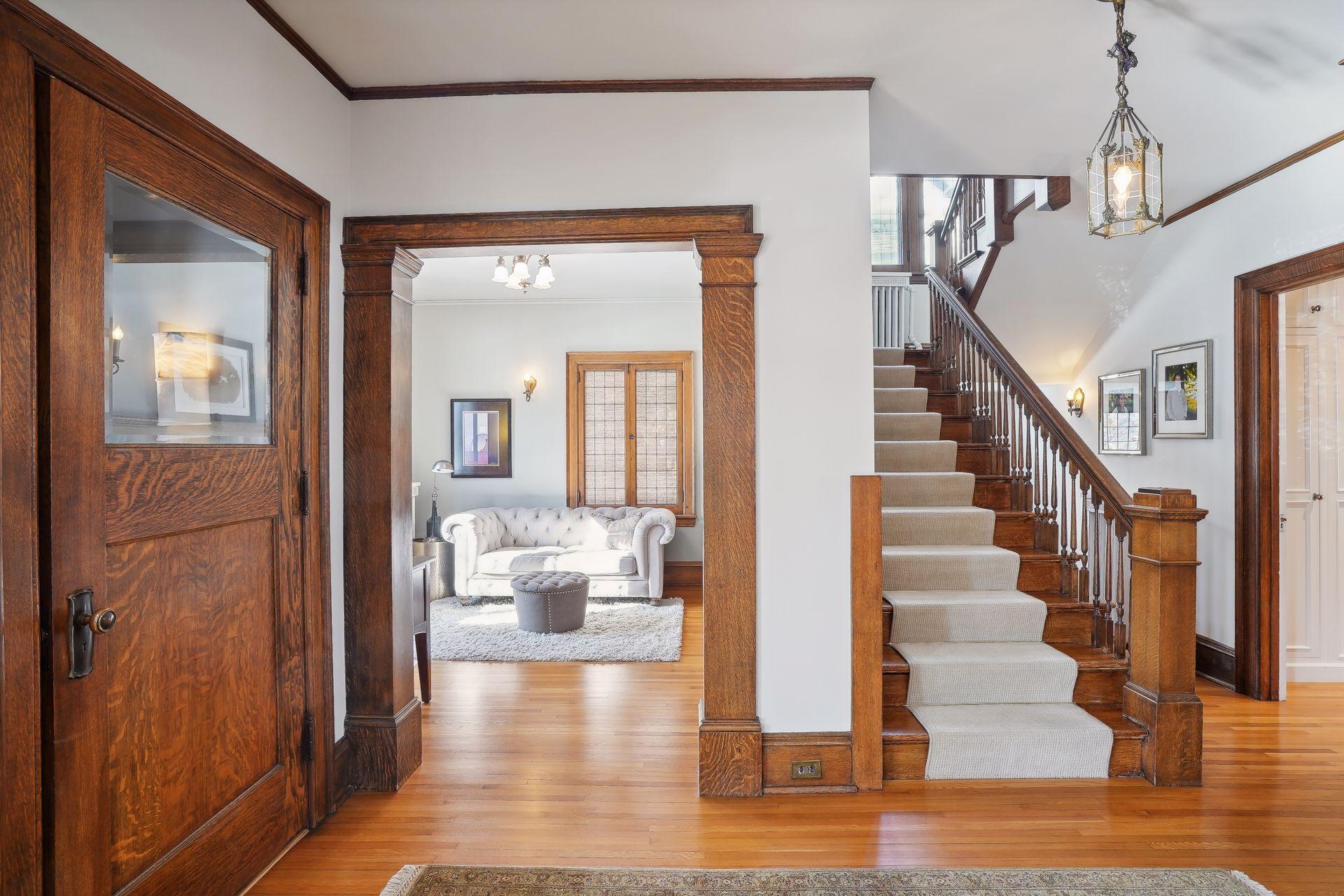 2011 Kenwood Parkway