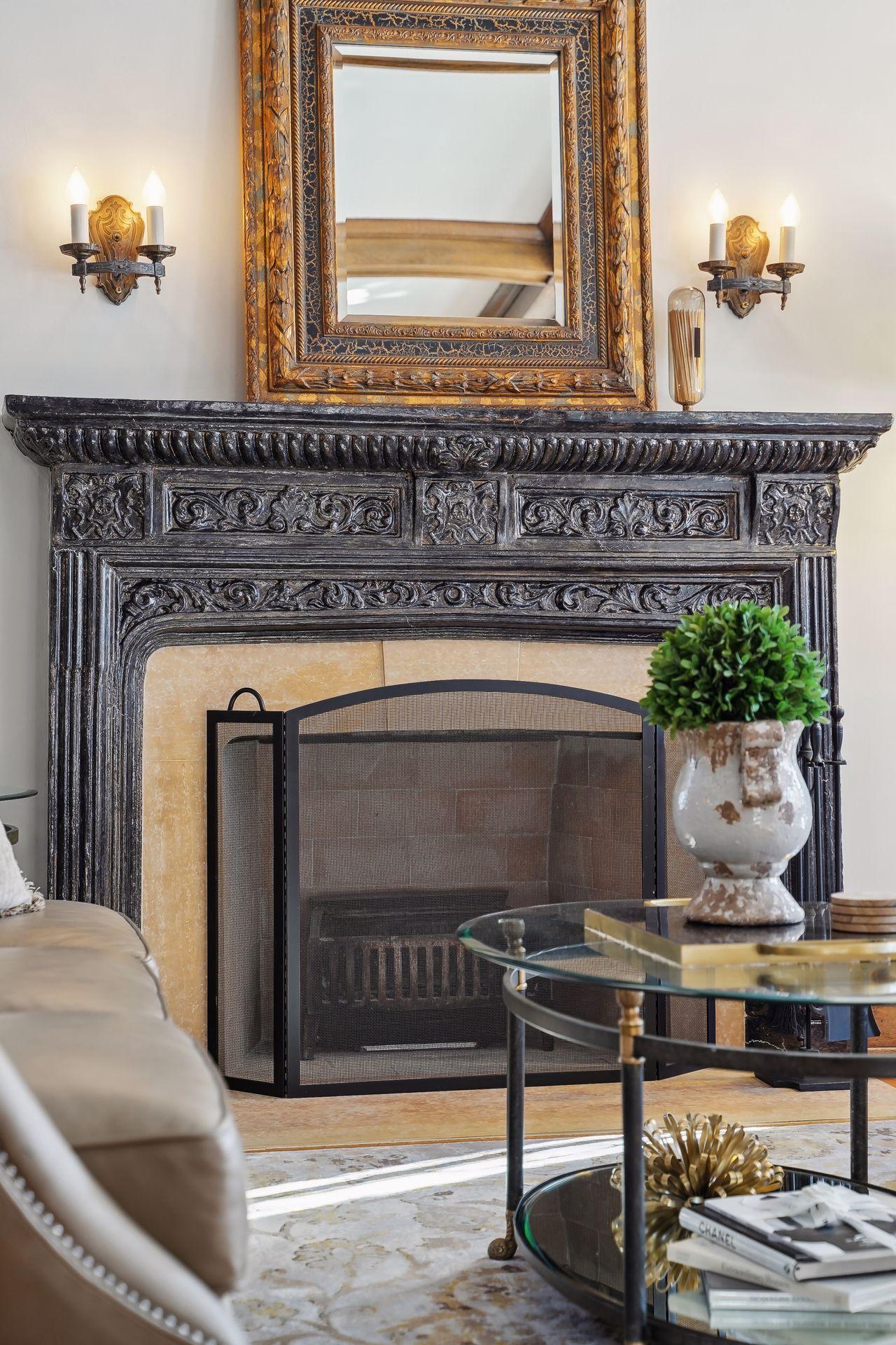 2011 Kenwood Parkway