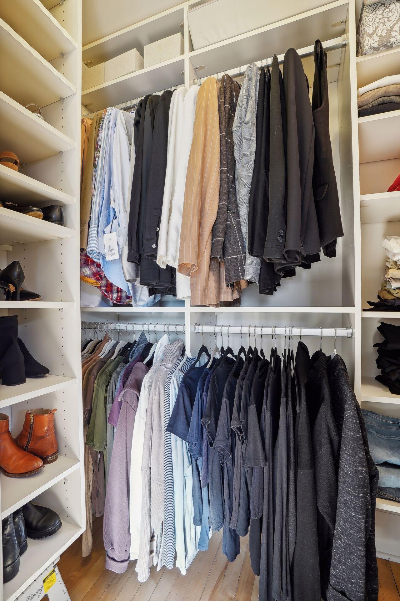 2011 Kenwood Parkway