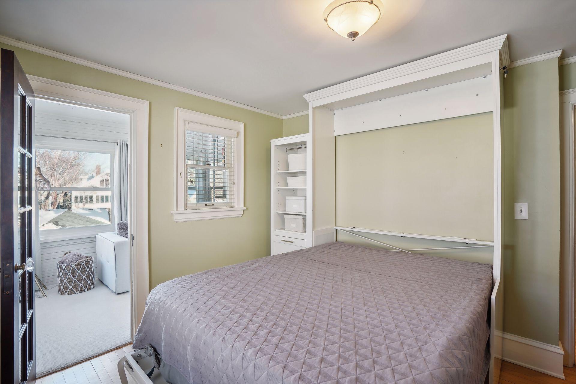 2011 Kenwood Parkway