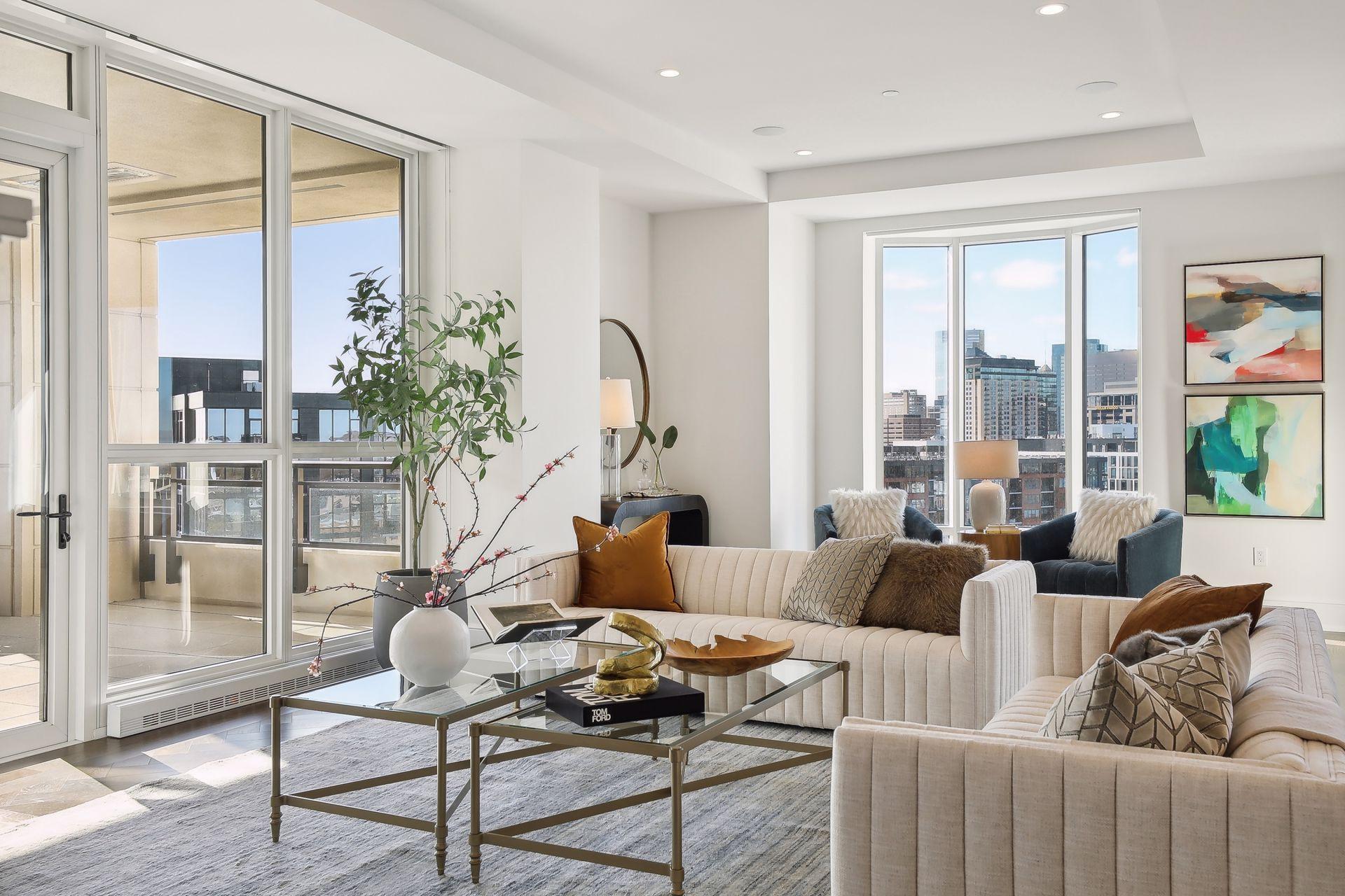 1111 W River Parkway Unit: 12C