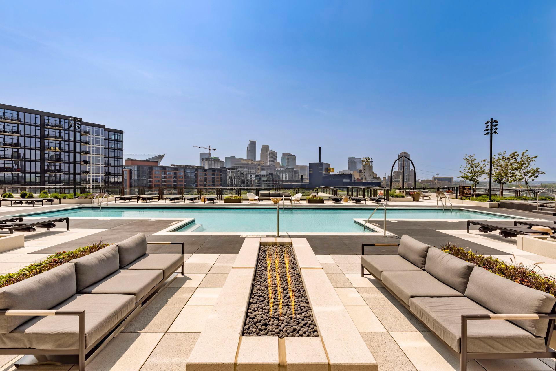 1111 W River Parkway Unit: 12C
