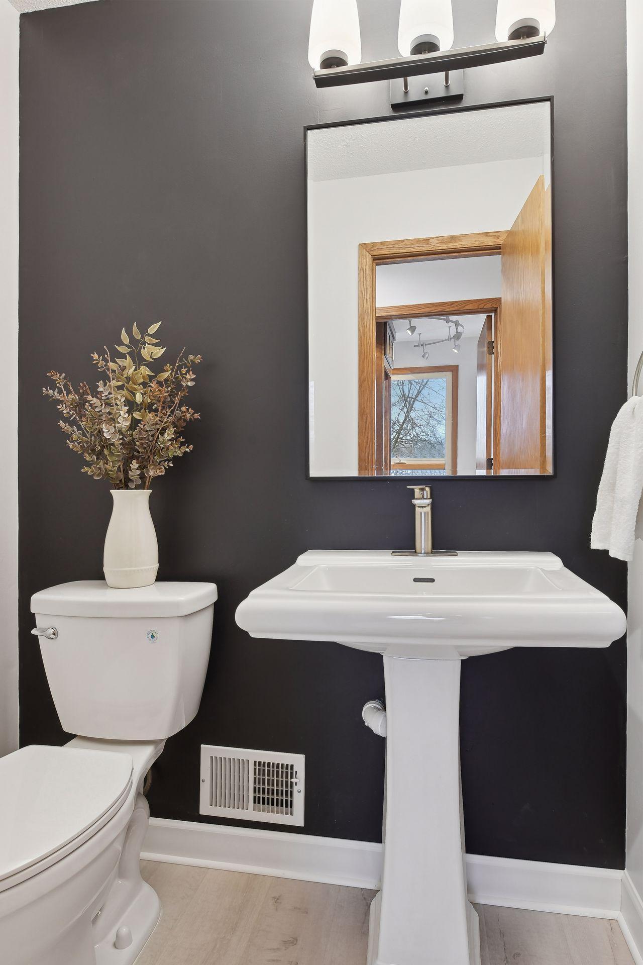 6825 Stonewood Court Unit: 0