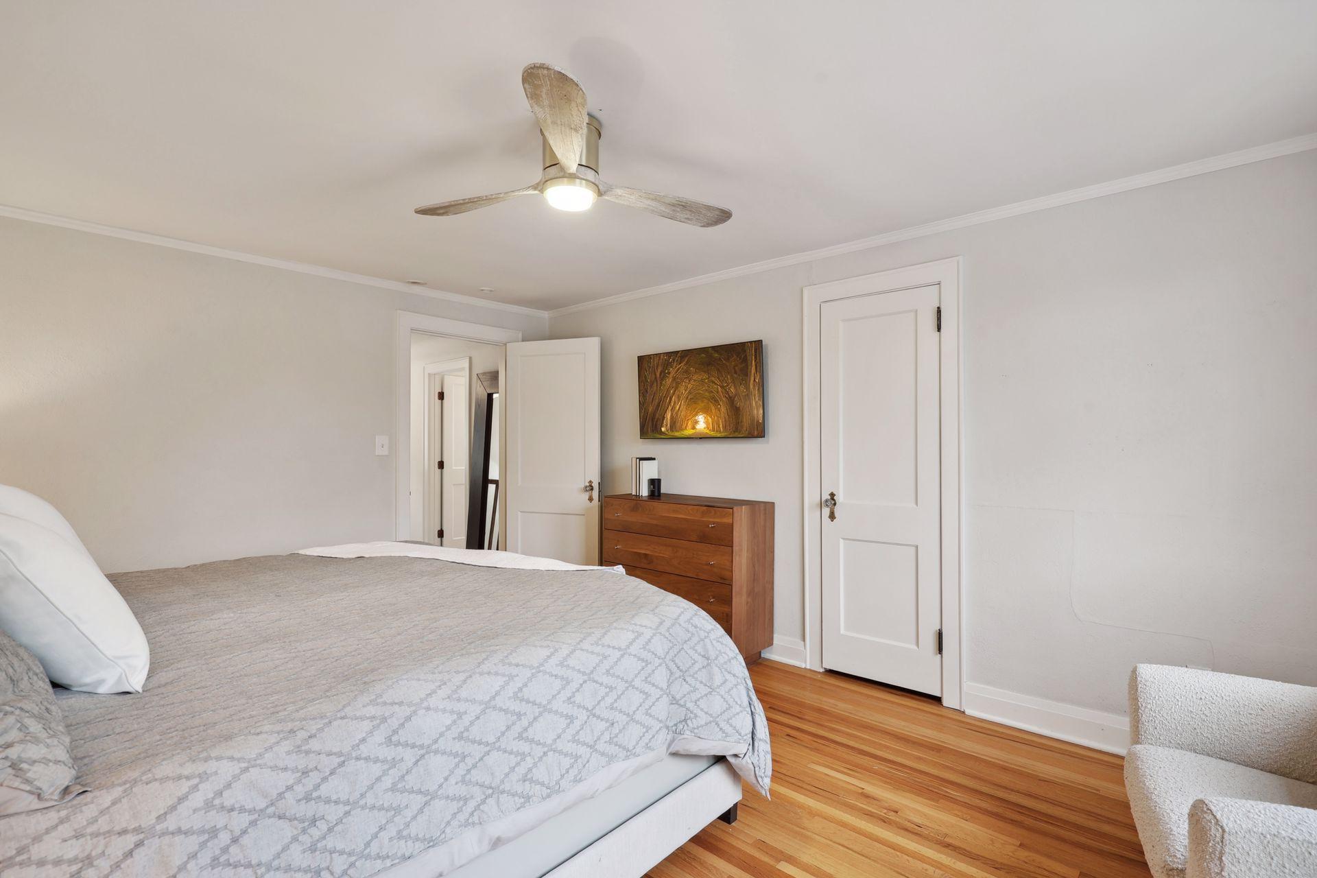 3440 Edmund Boulevard