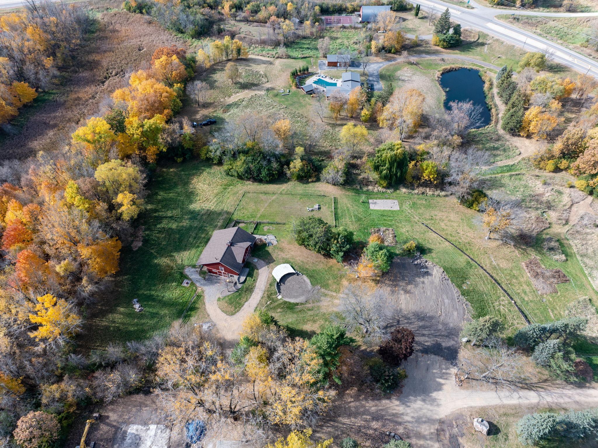 945 Honey Hill