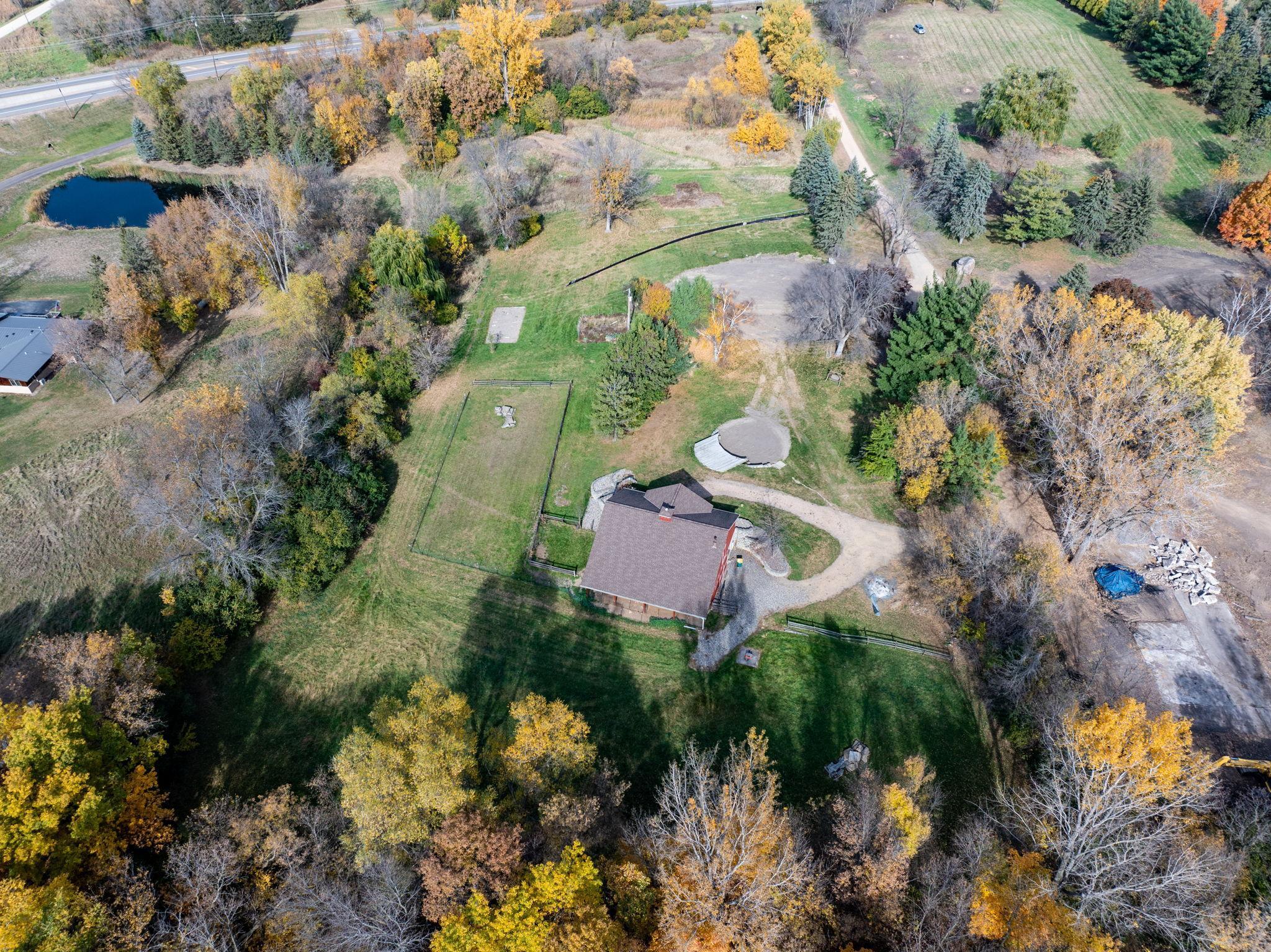 945 Honey Hill