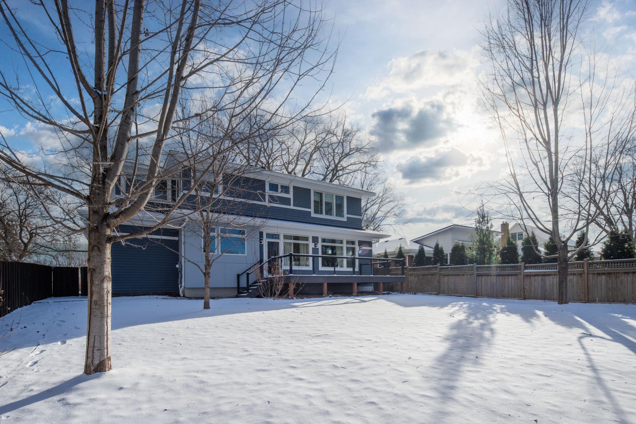 4022 Grimes Avenue S