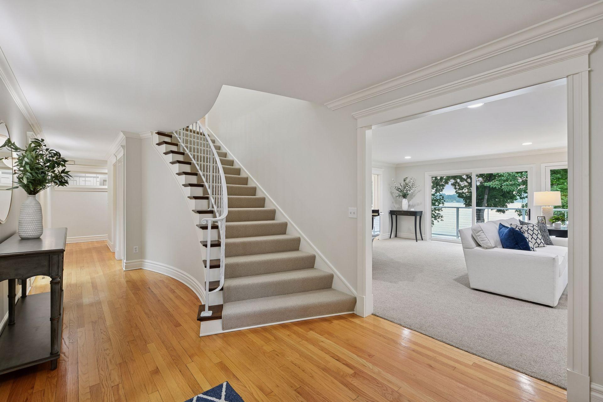 2496 Old Beach Road