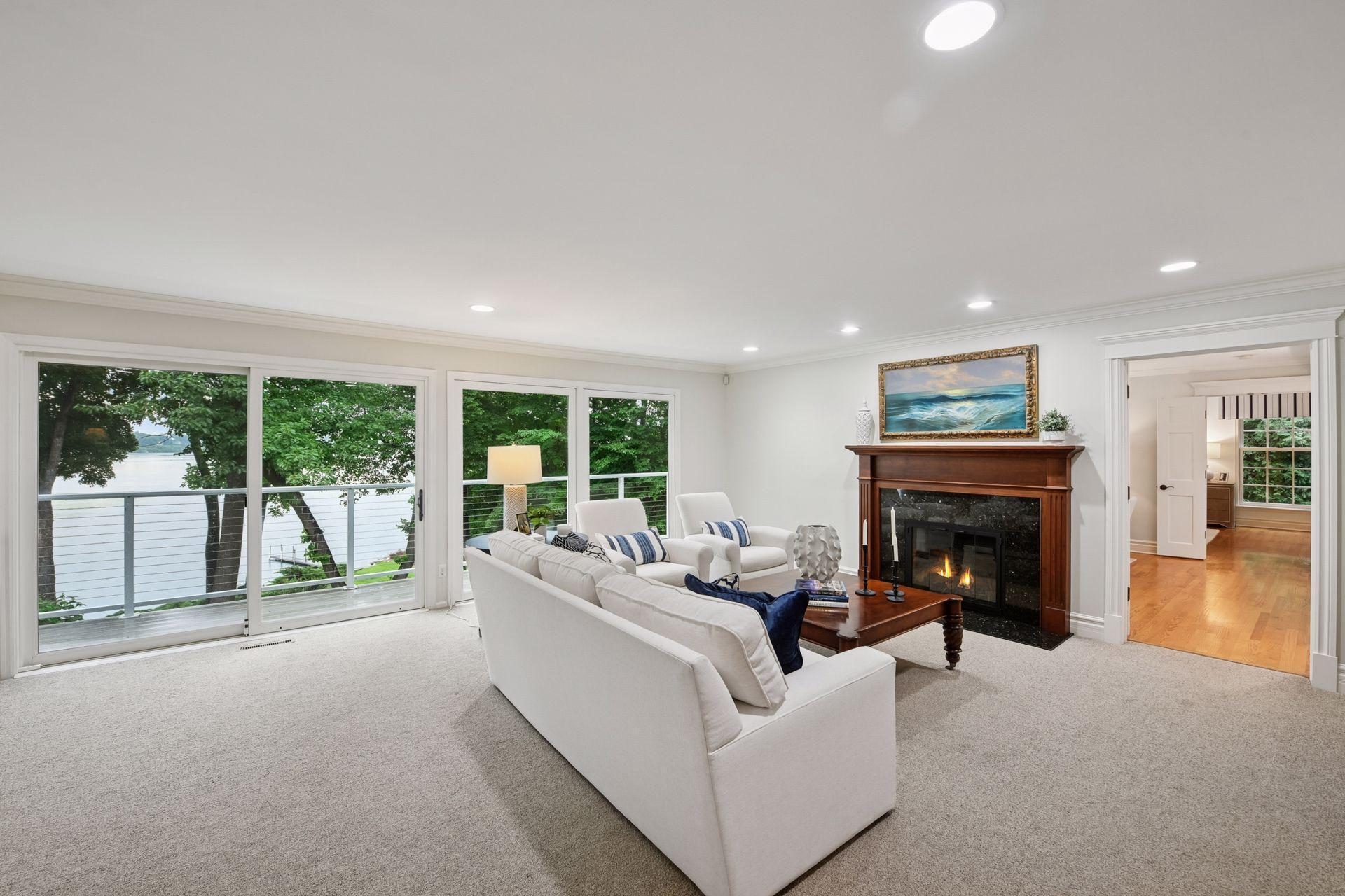 2496 Old Beach Road