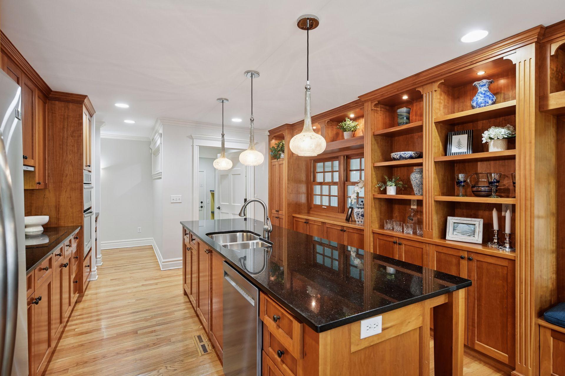 2496 Old Beach Road
