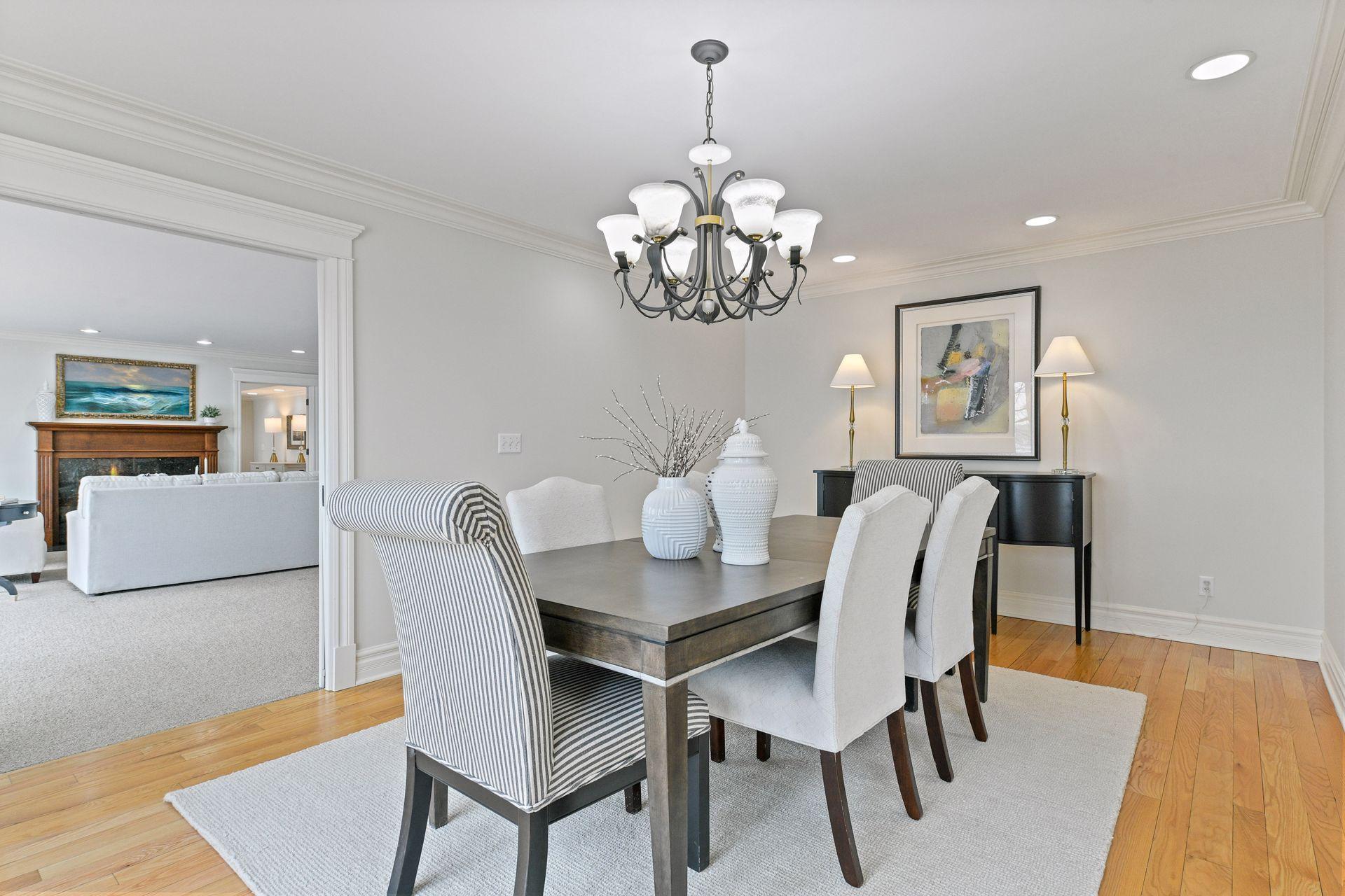 2496 Old Beach Road