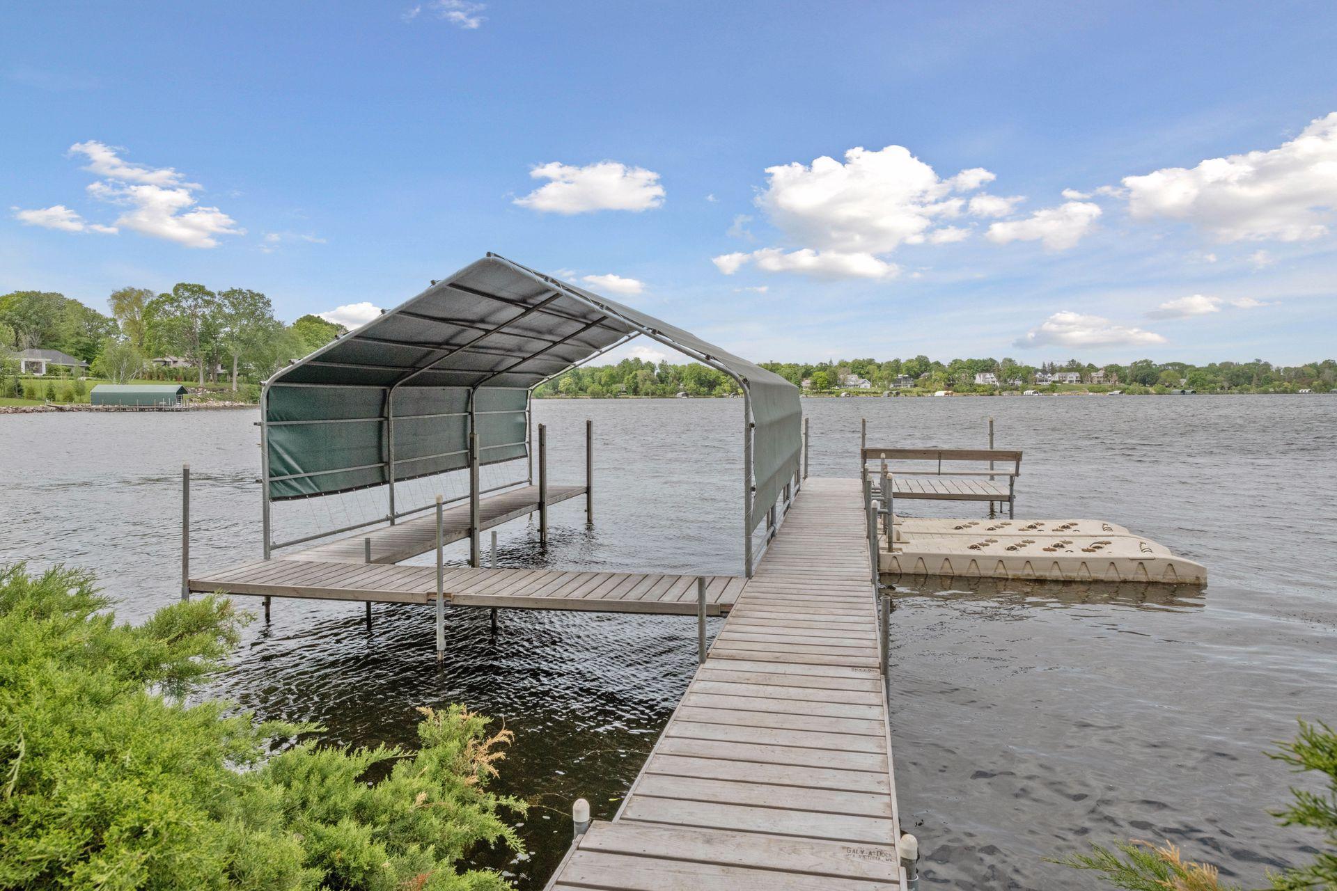 2496 Old Beach Road
