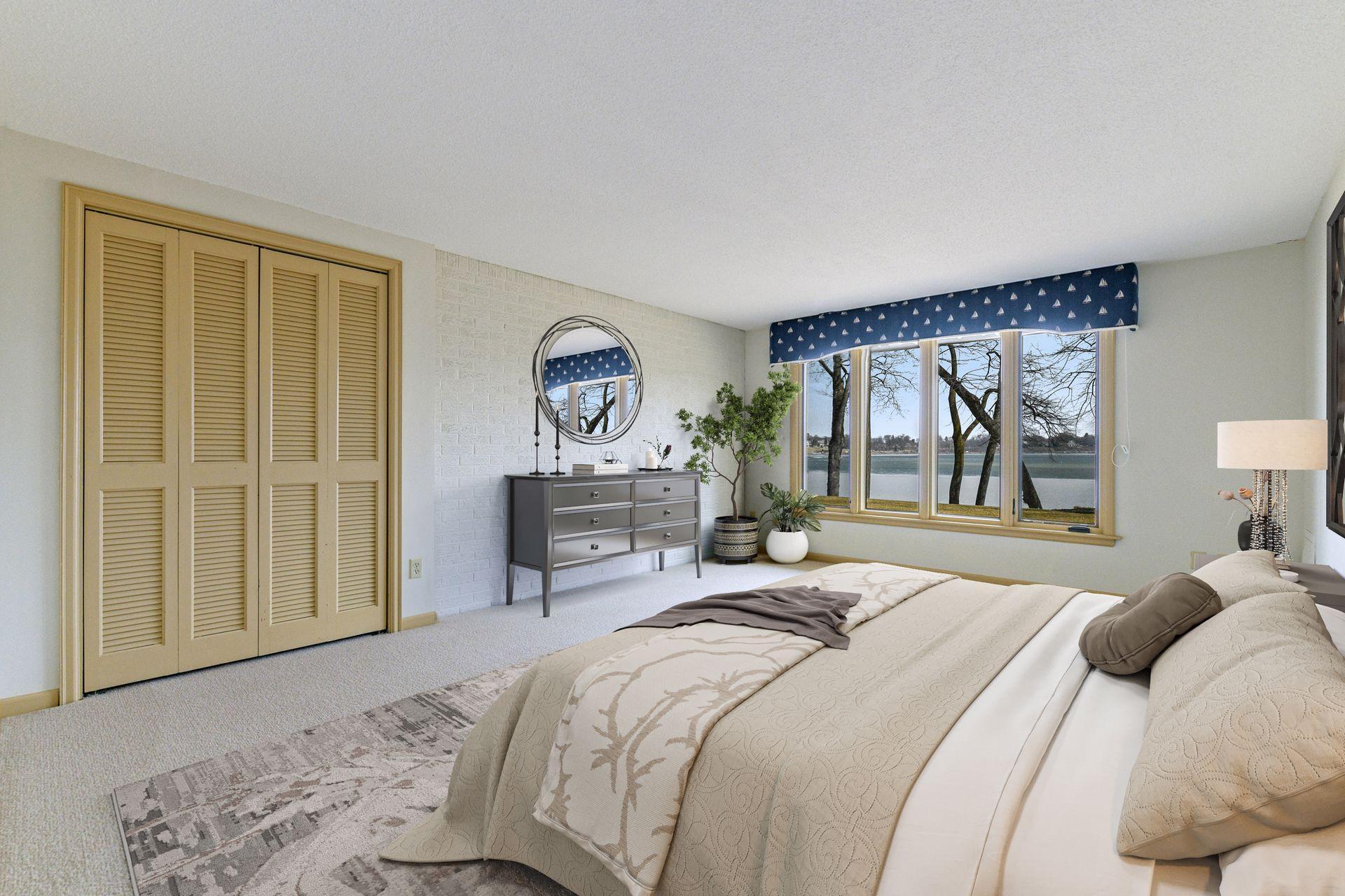 2496 Old Beach Road
