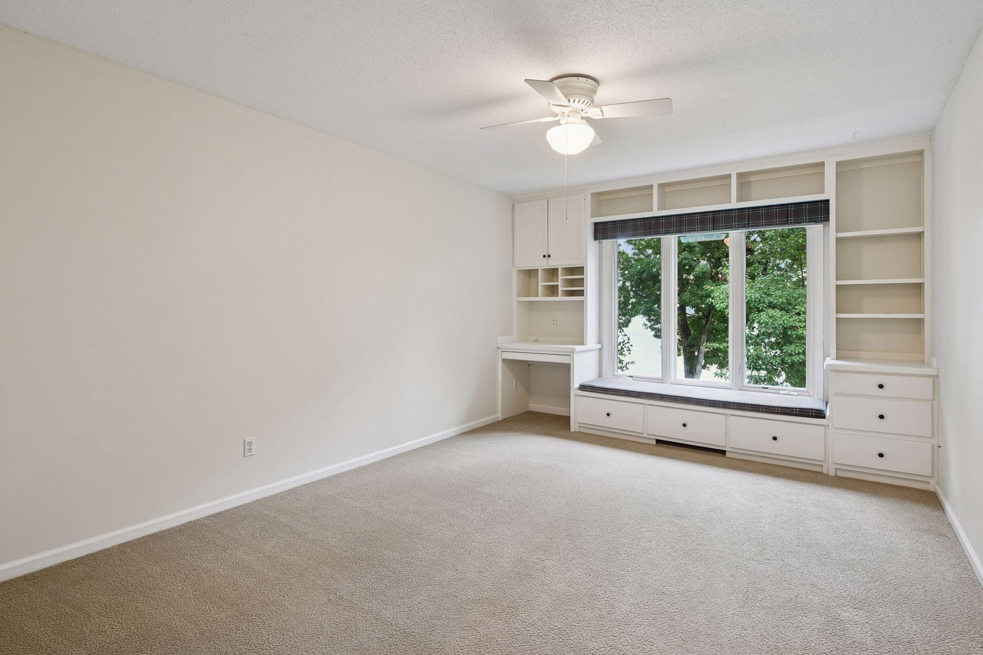 2496 Old Beach Road