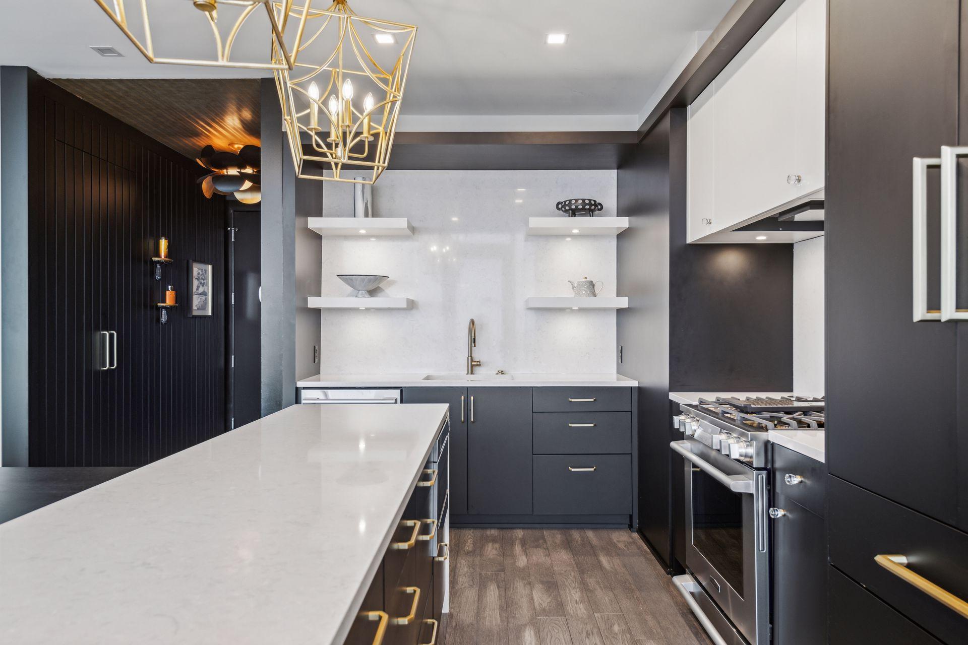 3209 Galleria Unit: 806