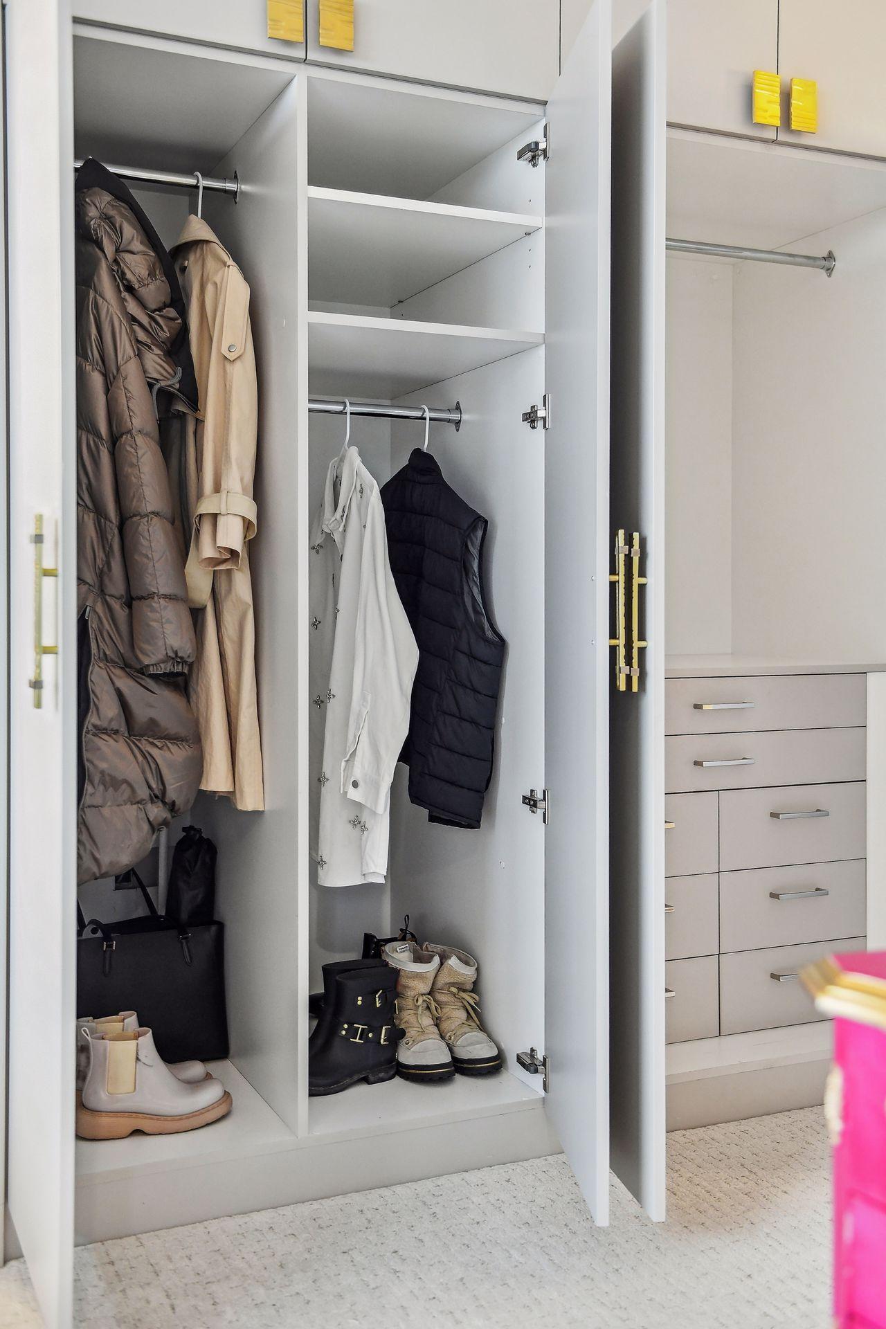 3209 Galleria Unit: 806