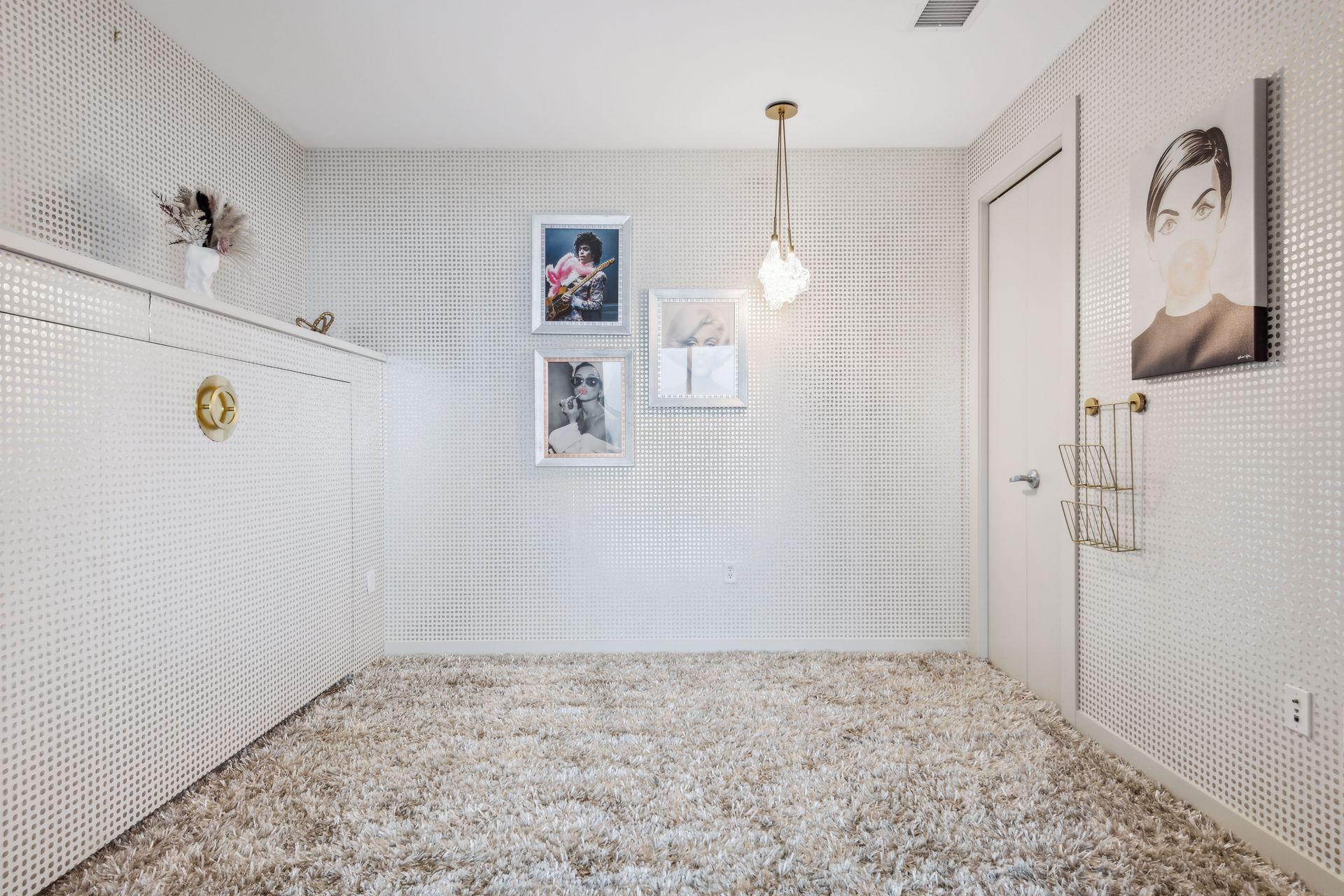 3209 Galleria Unit: 806