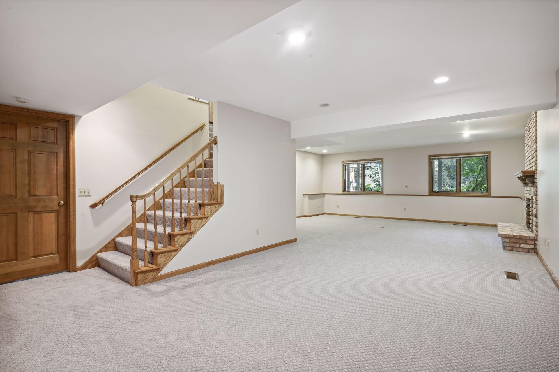 16310 24th Avenue N