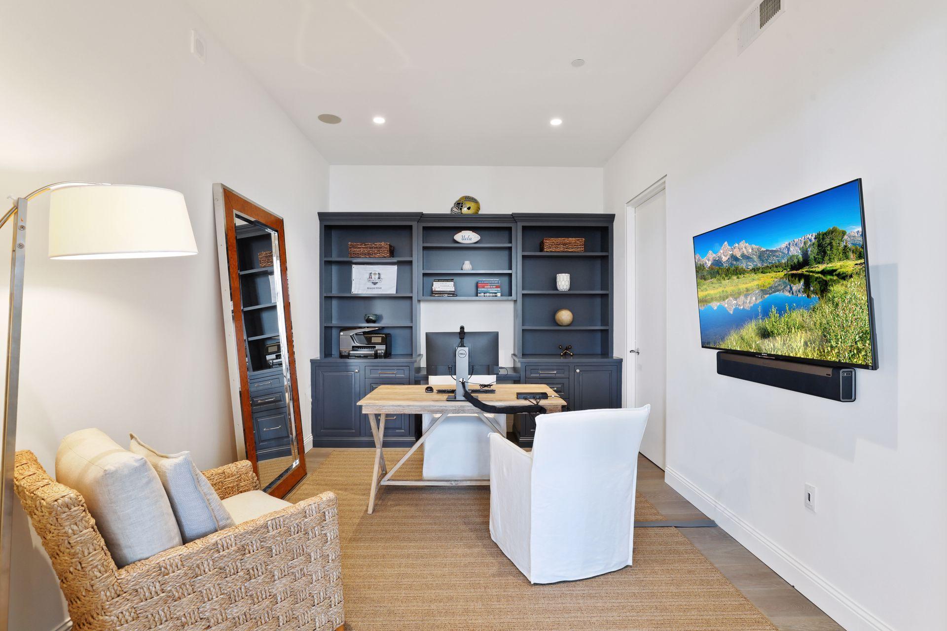 201 S 11th Street Unit: 2220