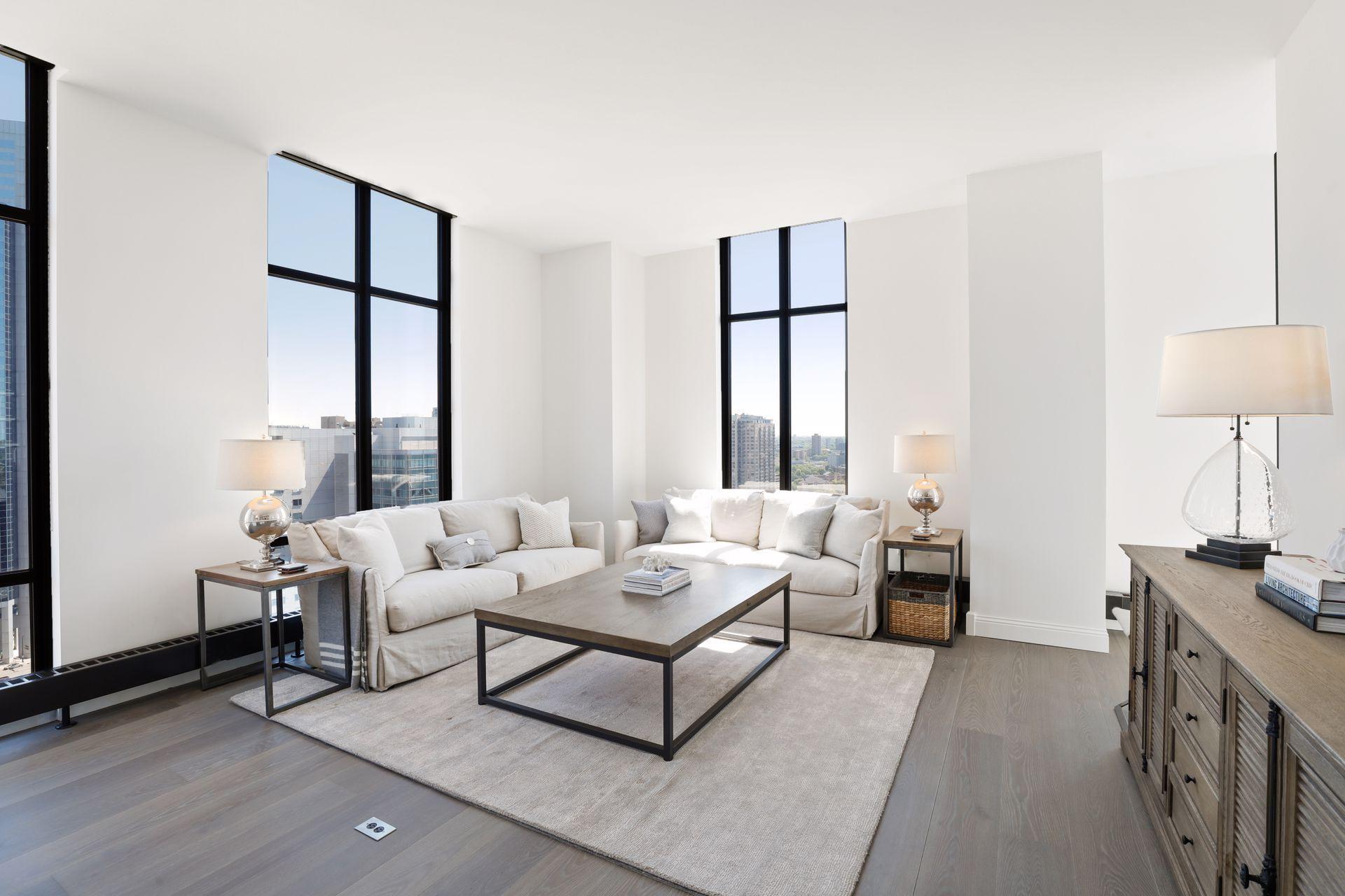 201 S 11th Street Unit: 2220