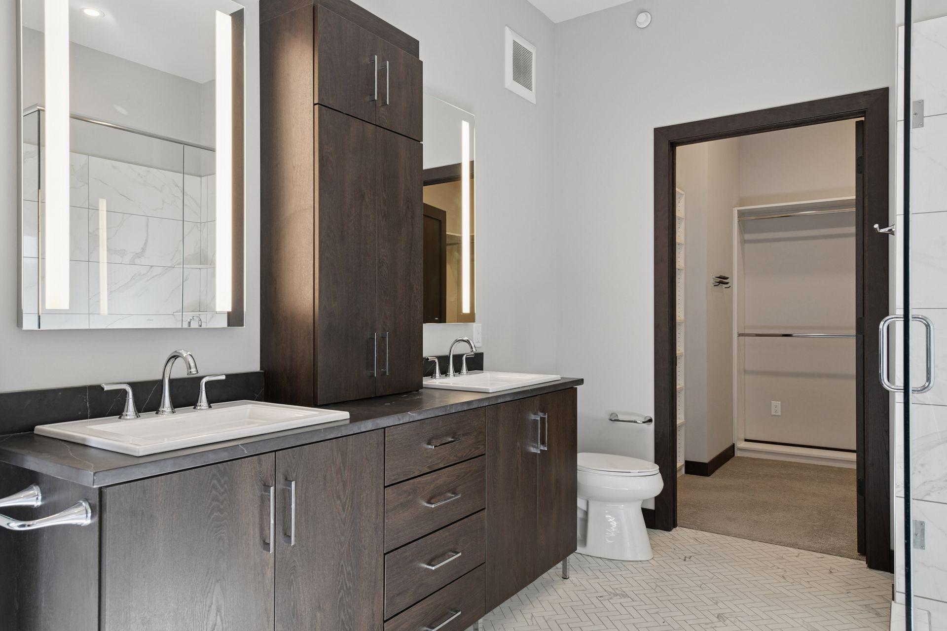 253 Lake Street E Unit: 401