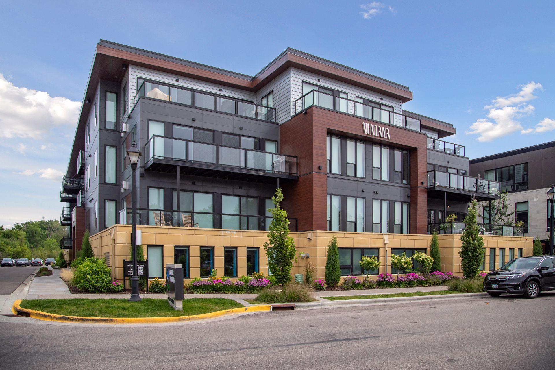 253 Lake Street E Unit: 401