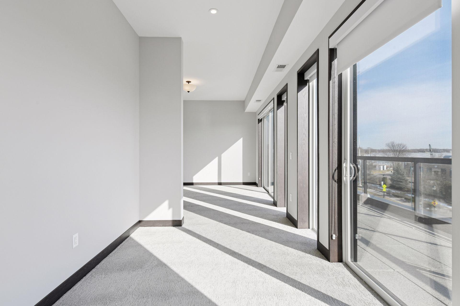 253 Lake Street E Unit: 401