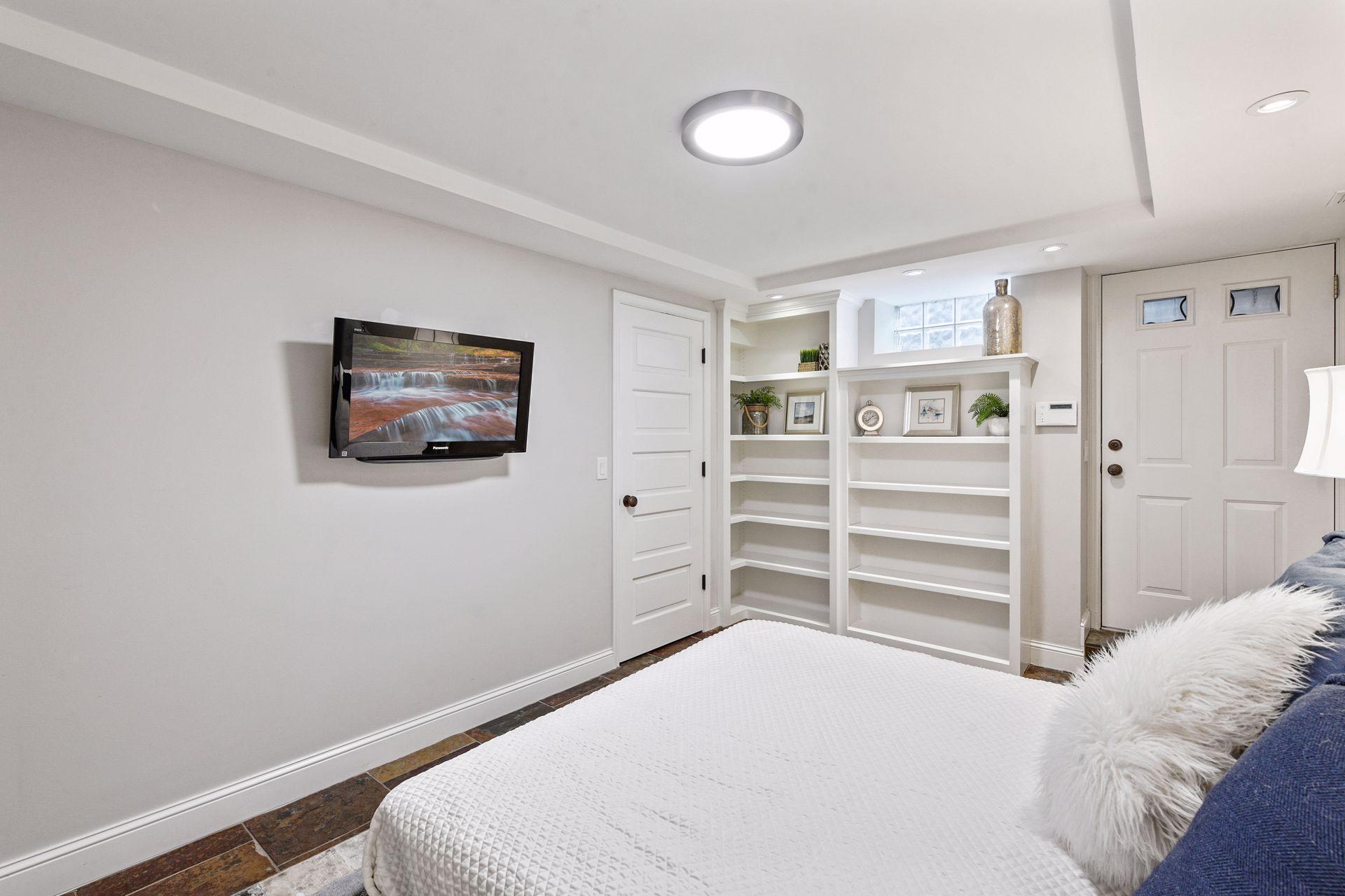 3125 E Bde Maka Ska Parkway