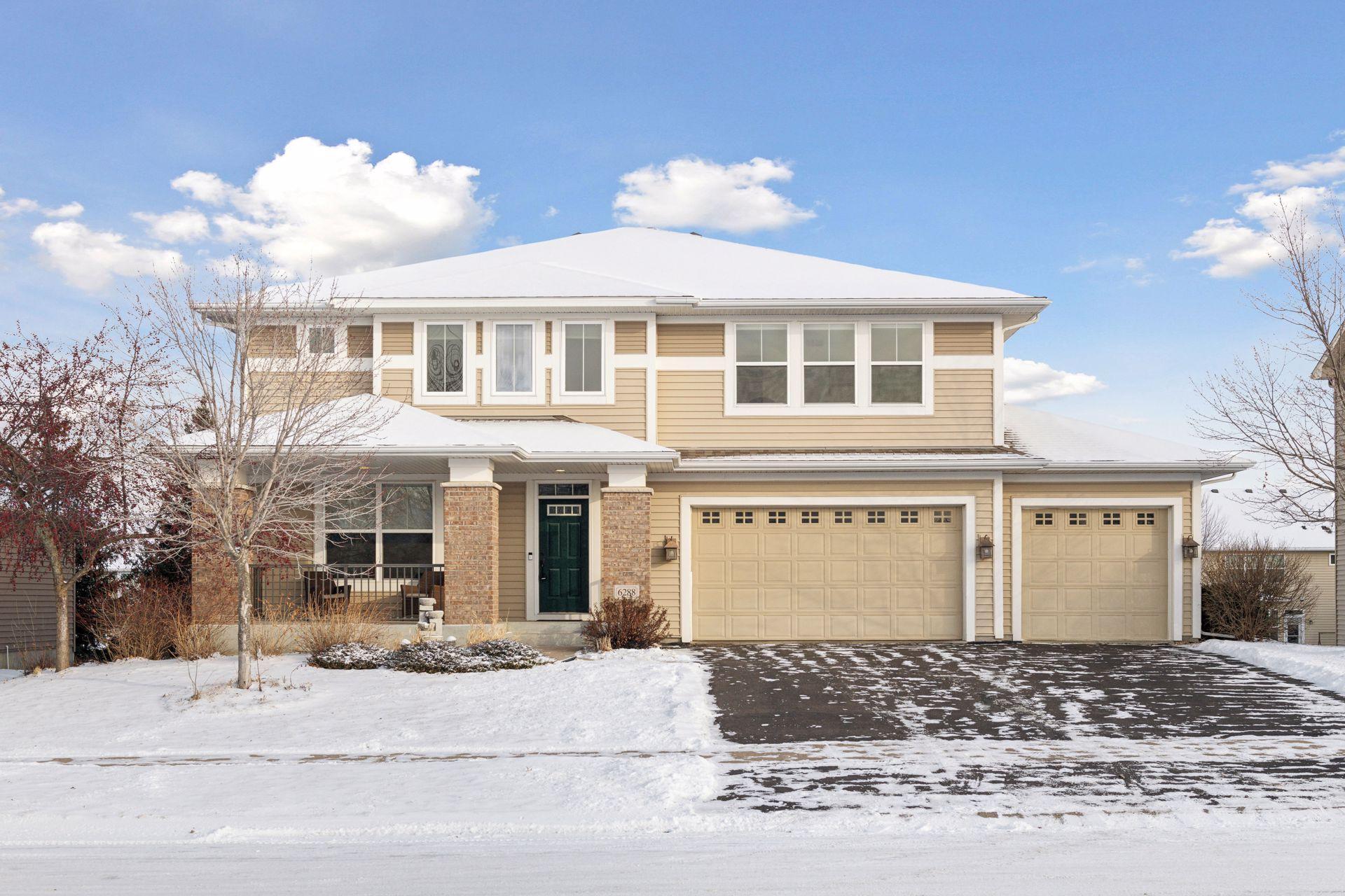 6288 Queensland Lane N