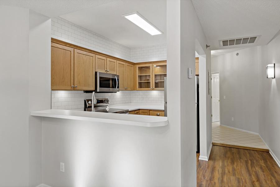 7520 Edinborough Way Unit: 2217