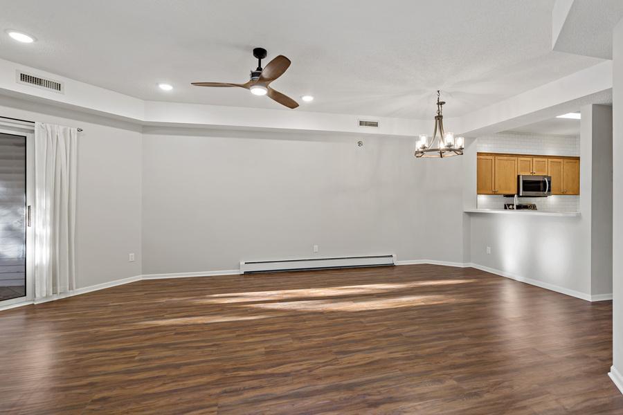 7520 Edinborough Way Unit: 2217