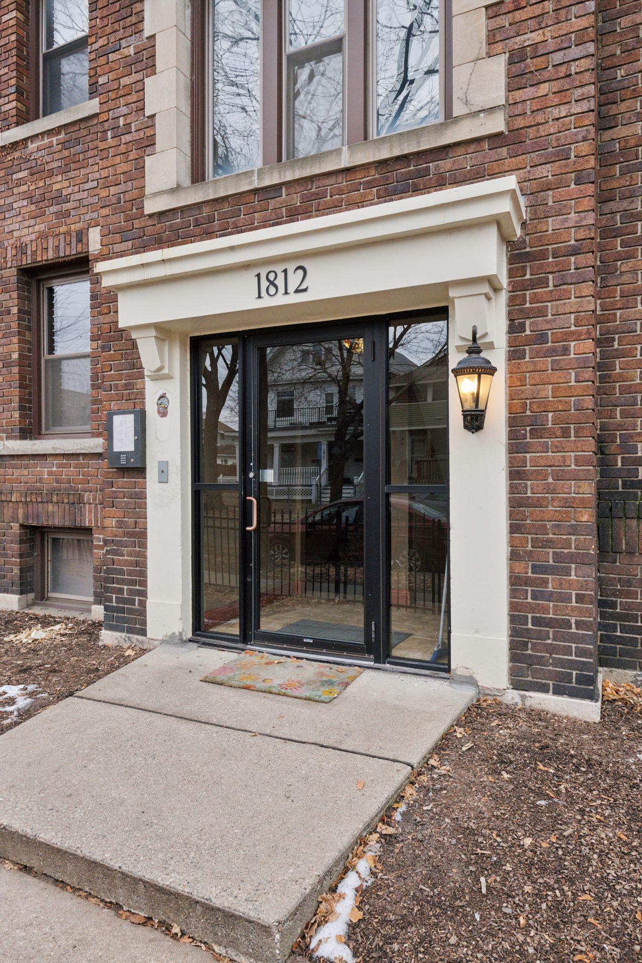1812 Clinton Avenue Unit: 300