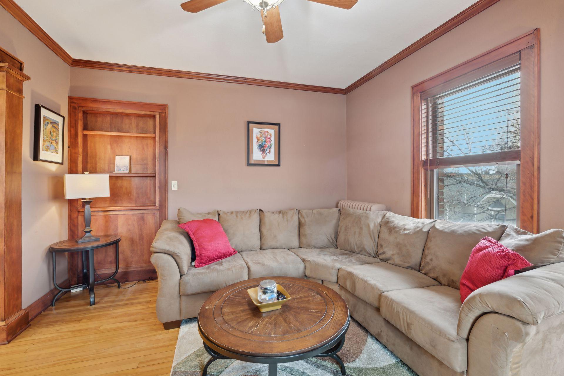 1812 Clinton Avenue Unit: 300