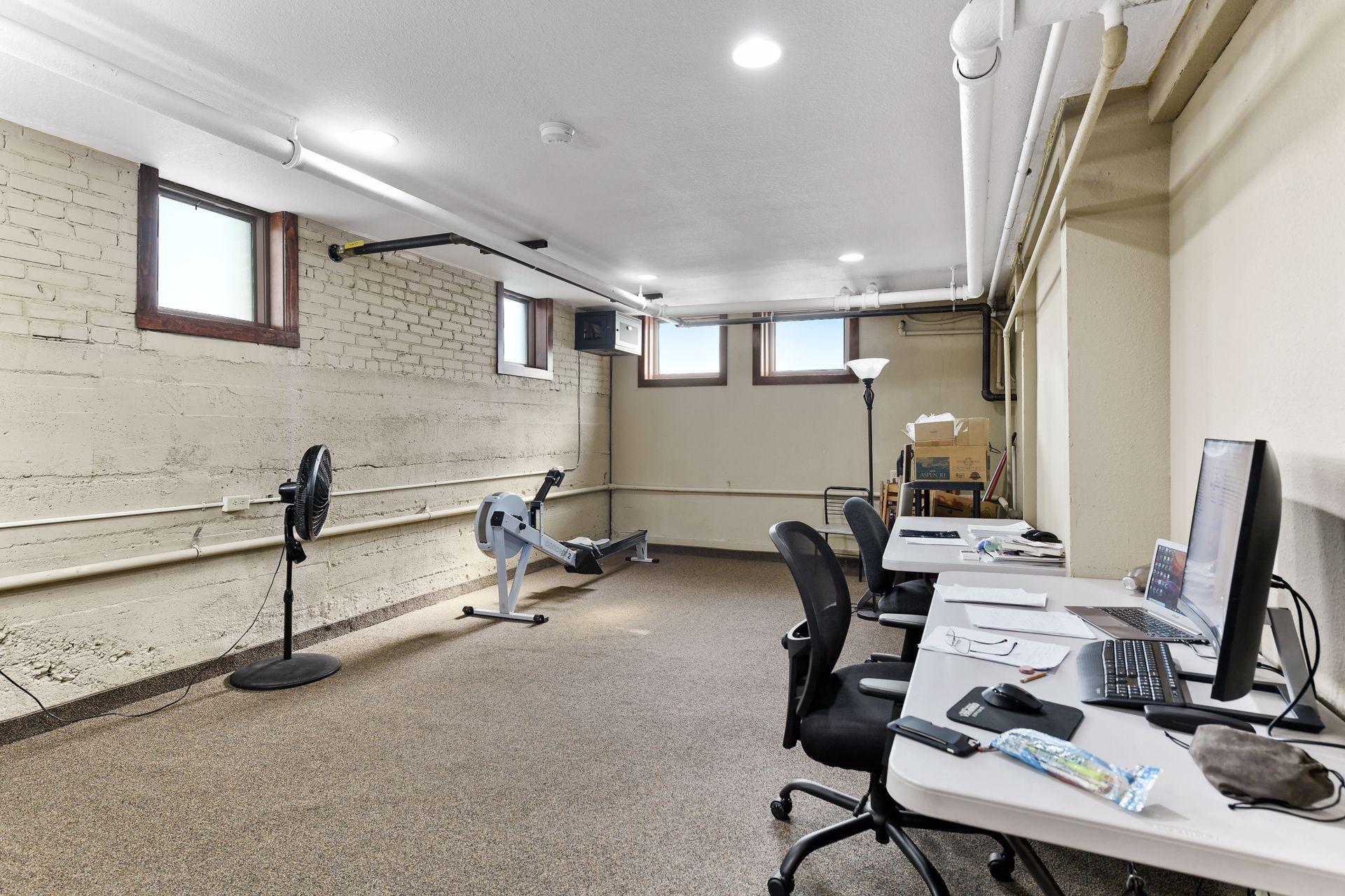 1812 Clinton Avenue Unit: 300