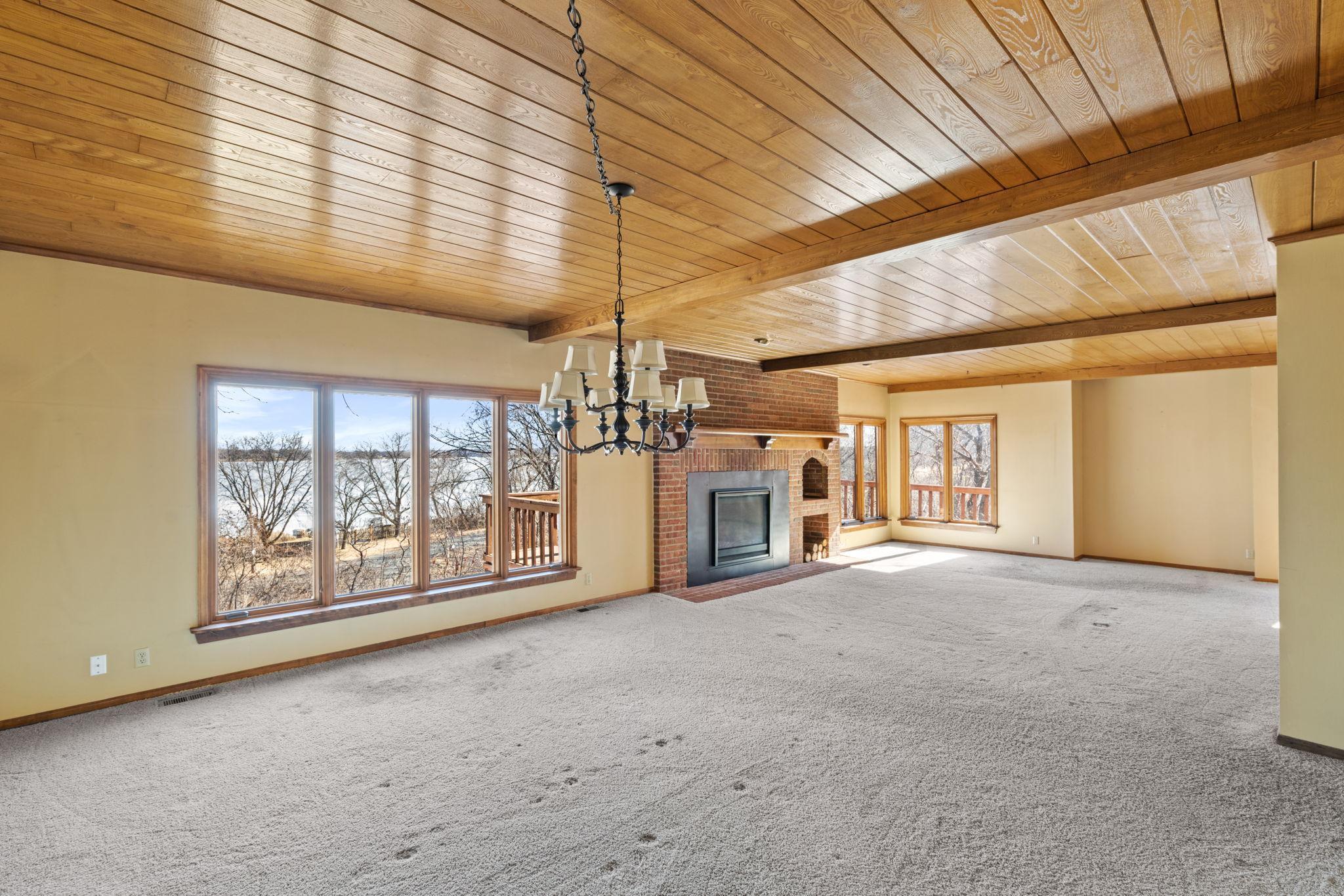 3147 Lafayette Ridge Road
