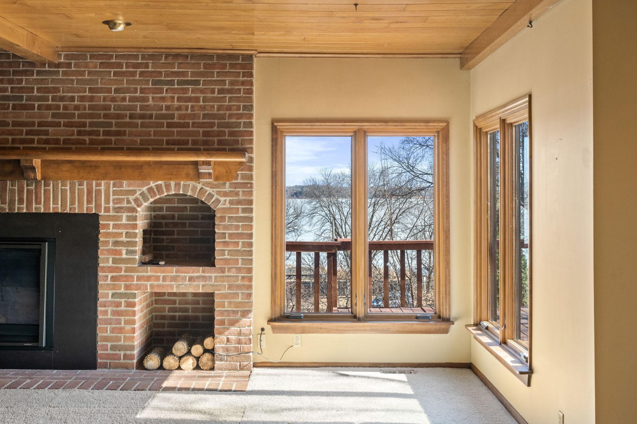 3147 Lafayette Ridge Road