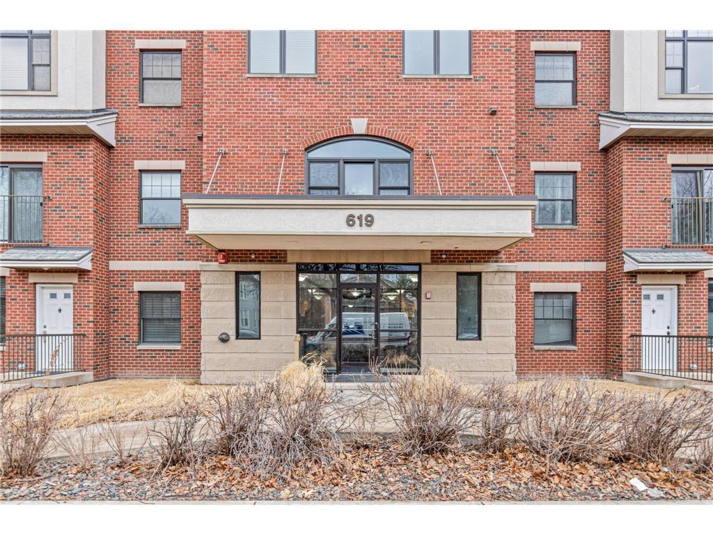 619 8th Street SE Unit: 112