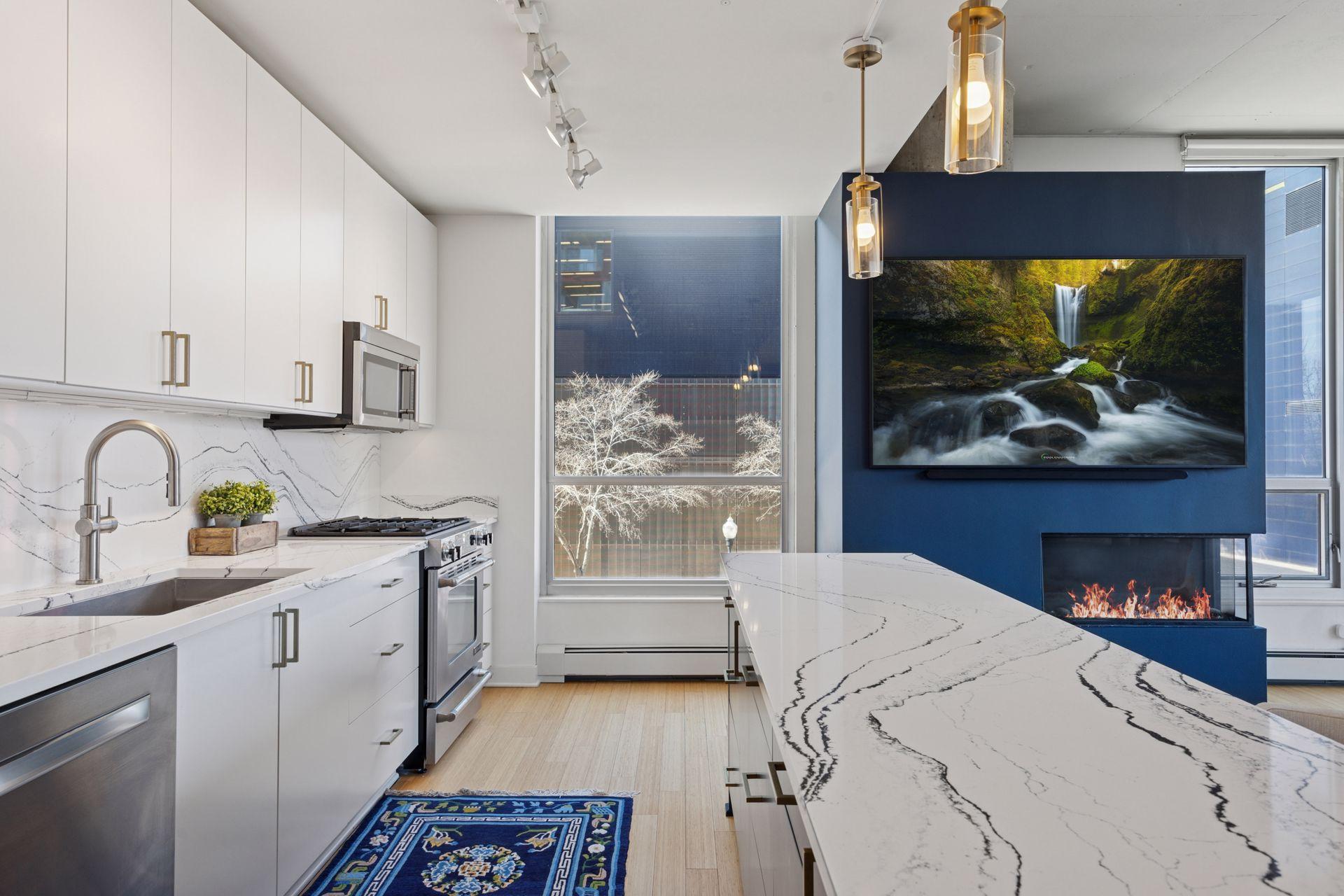 901 S 2nd Street Unit: 204