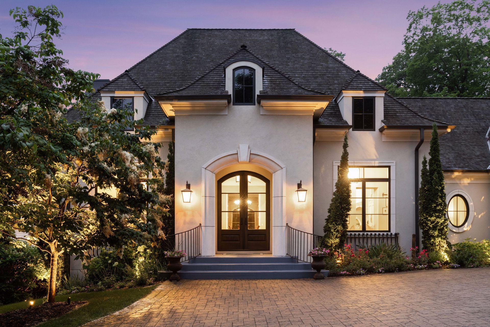 405 Carpenters Point