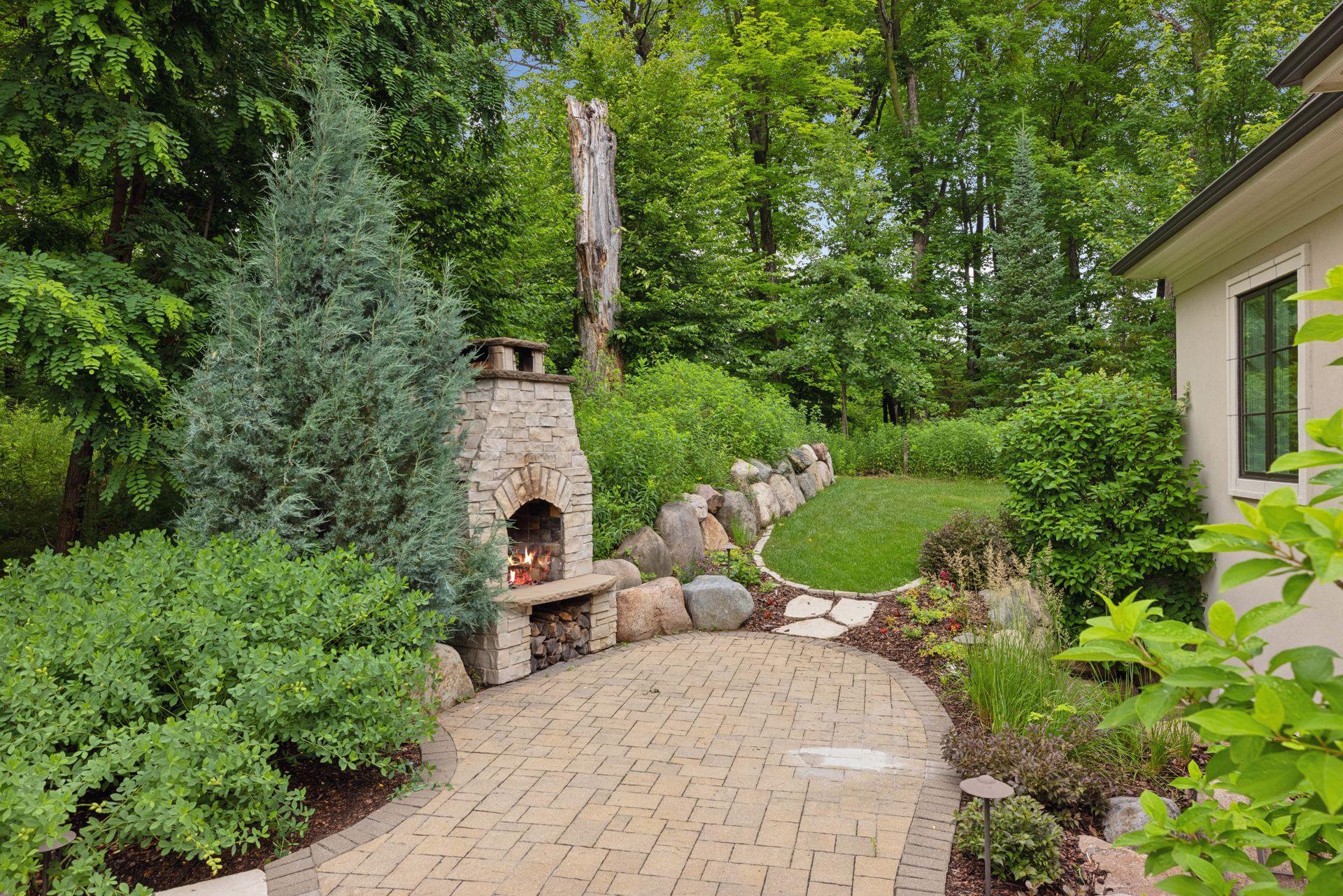 405 Carpenters Point