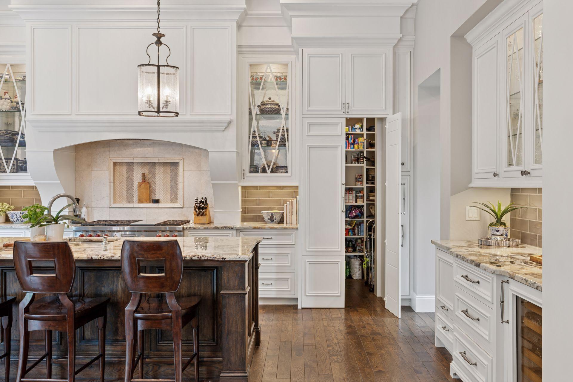 405 Carpenters Point