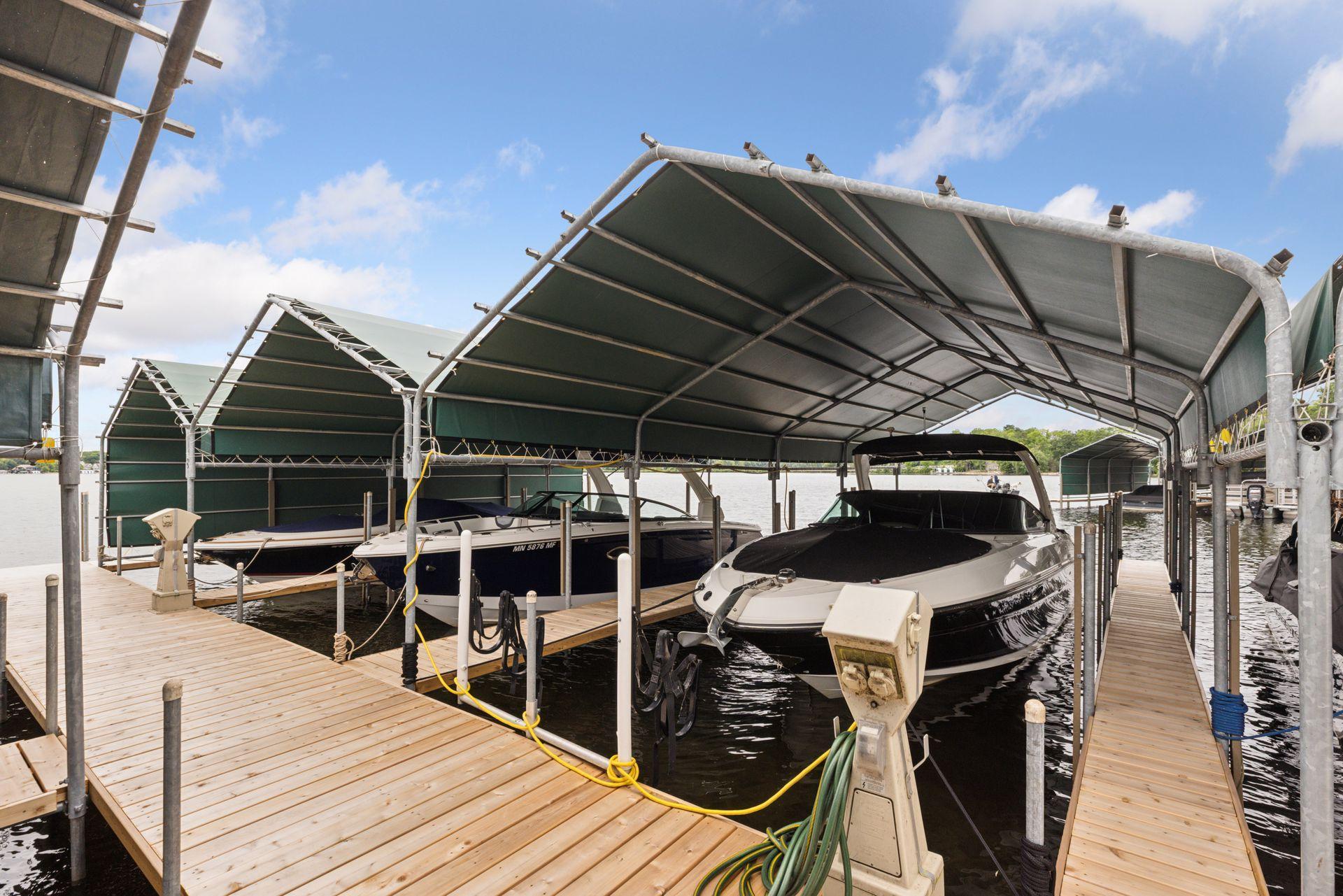 405 Carpenters Point