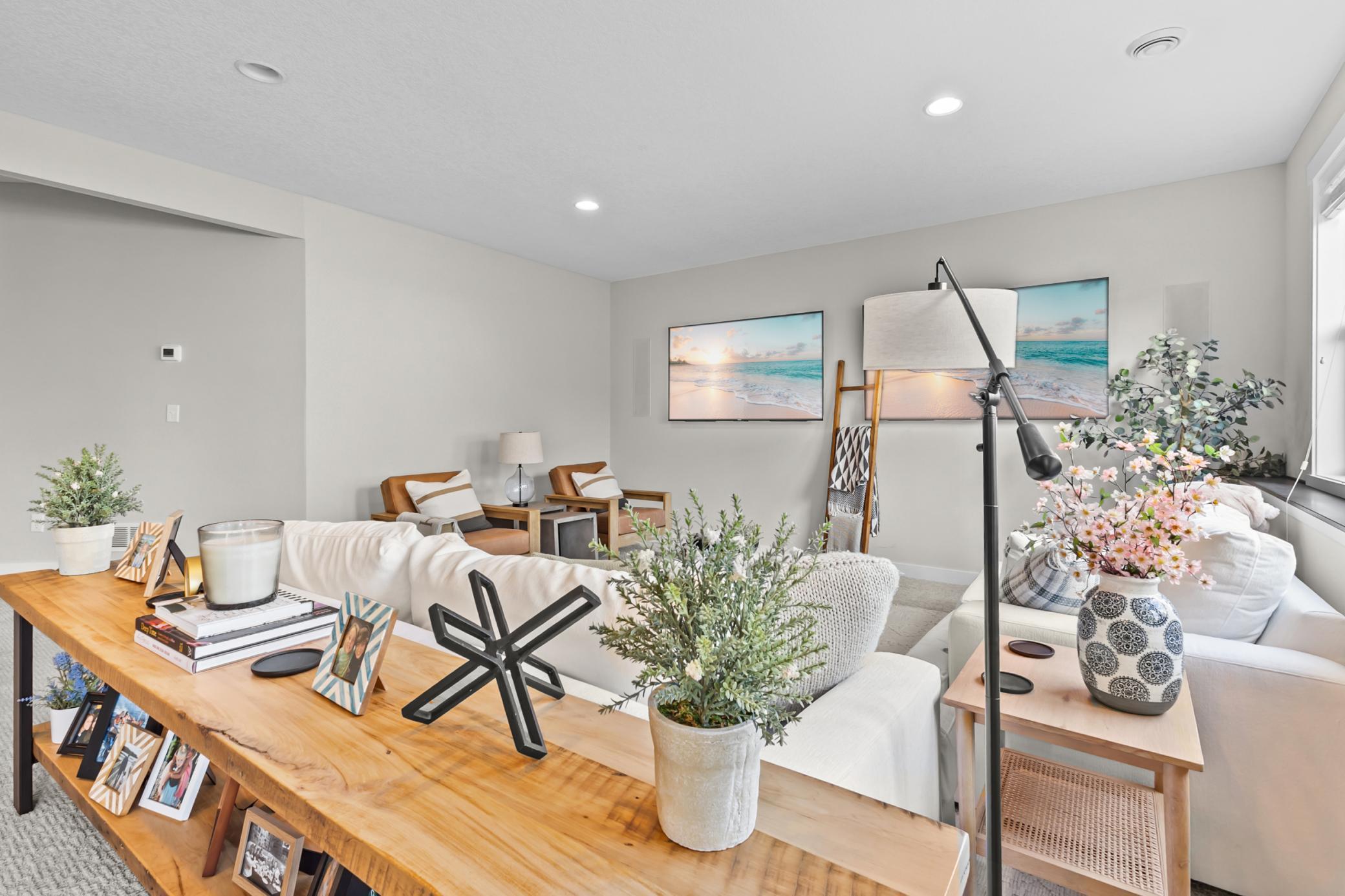 5690 Zanzibar Lane N