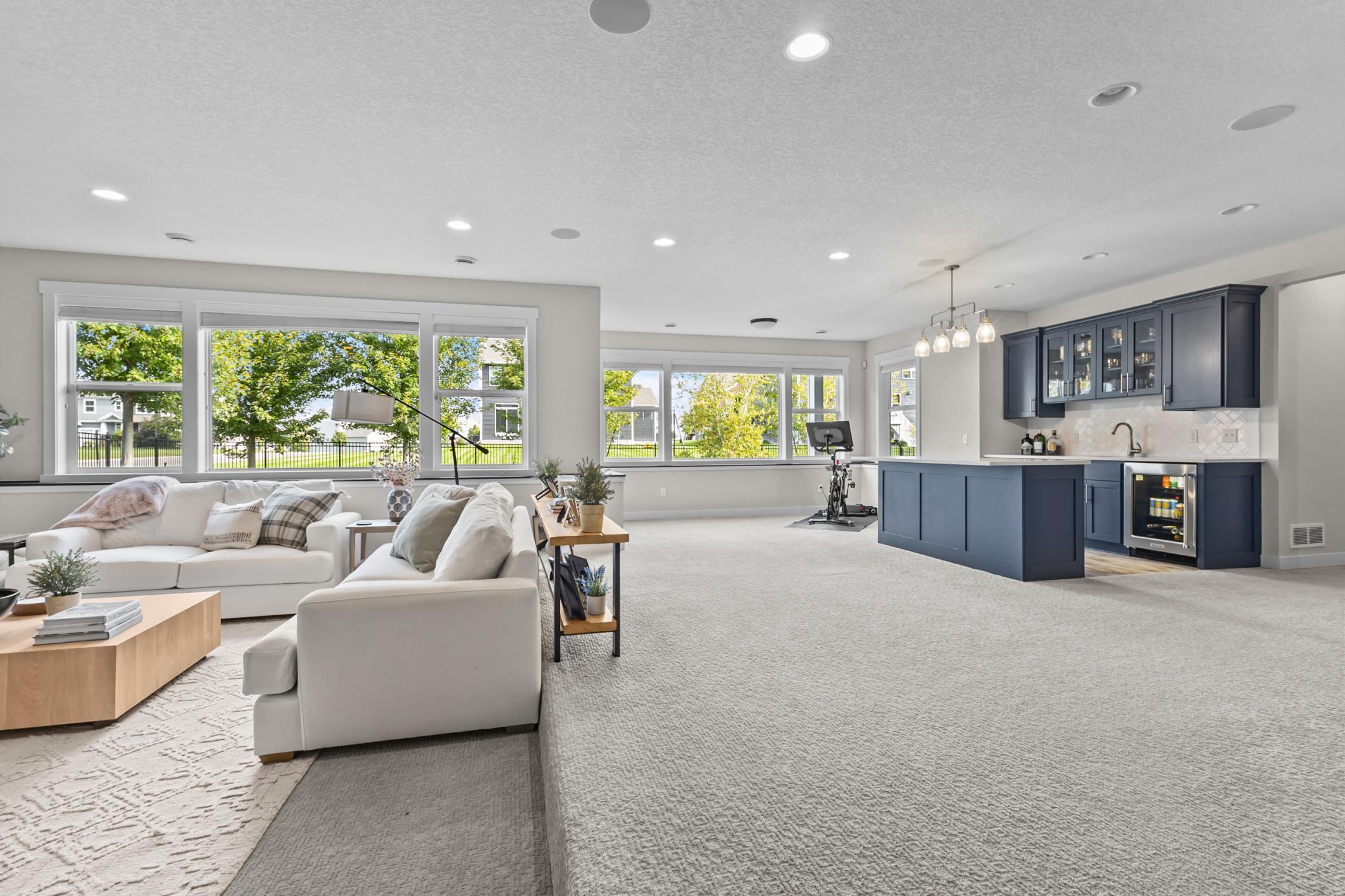 5690 Zanzibar Lane N