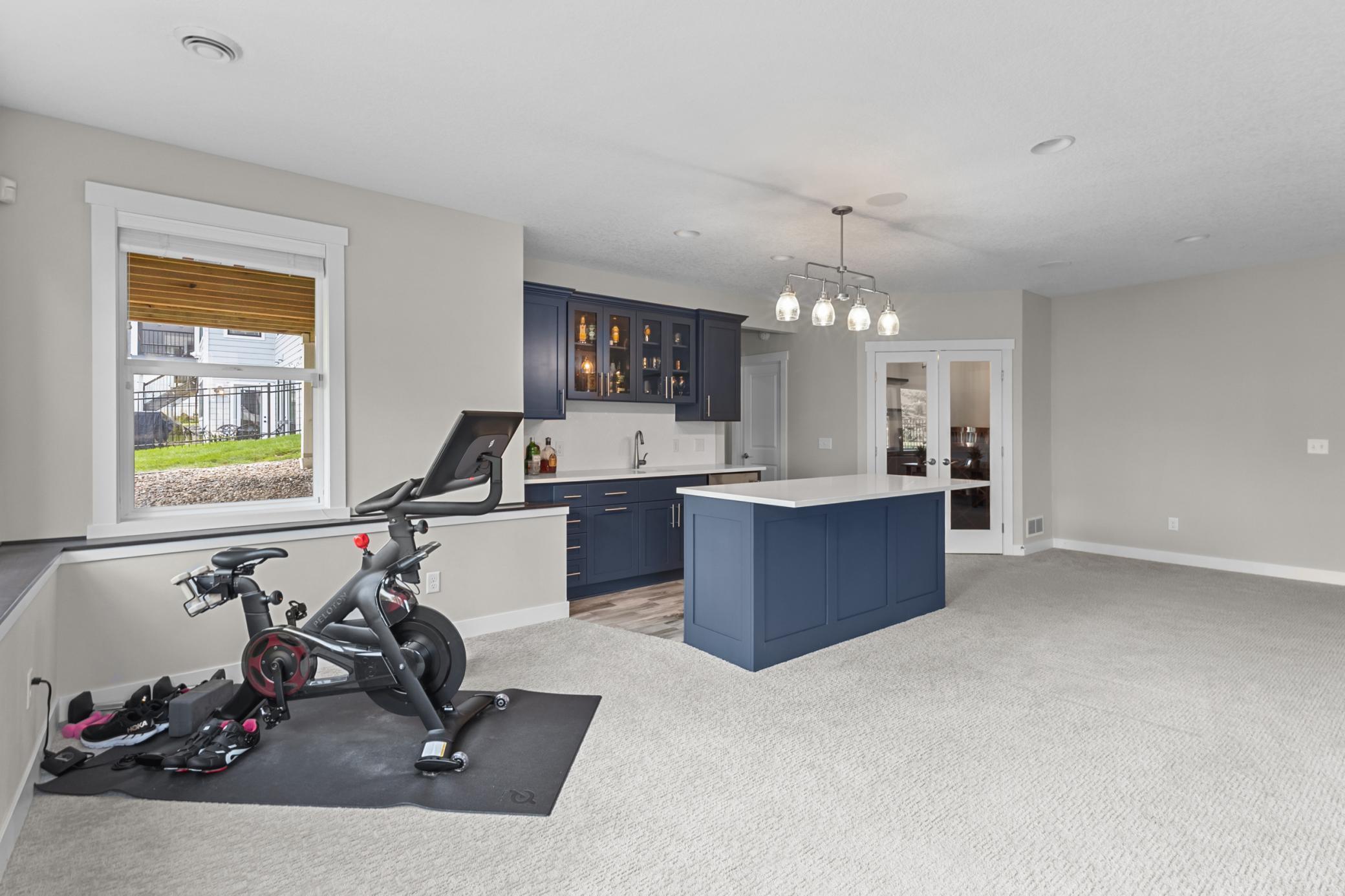 5690 Zanzibar Lane N