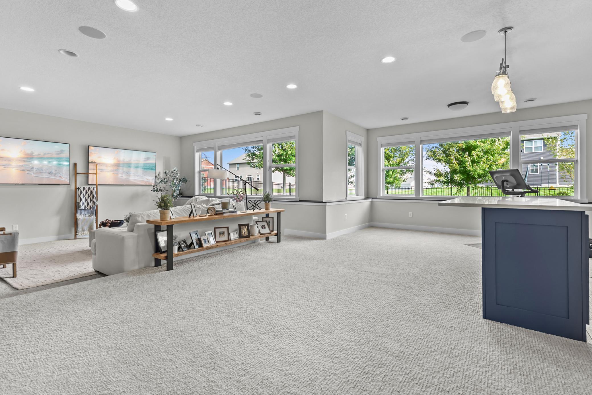 5690 Zanzibar Lane N