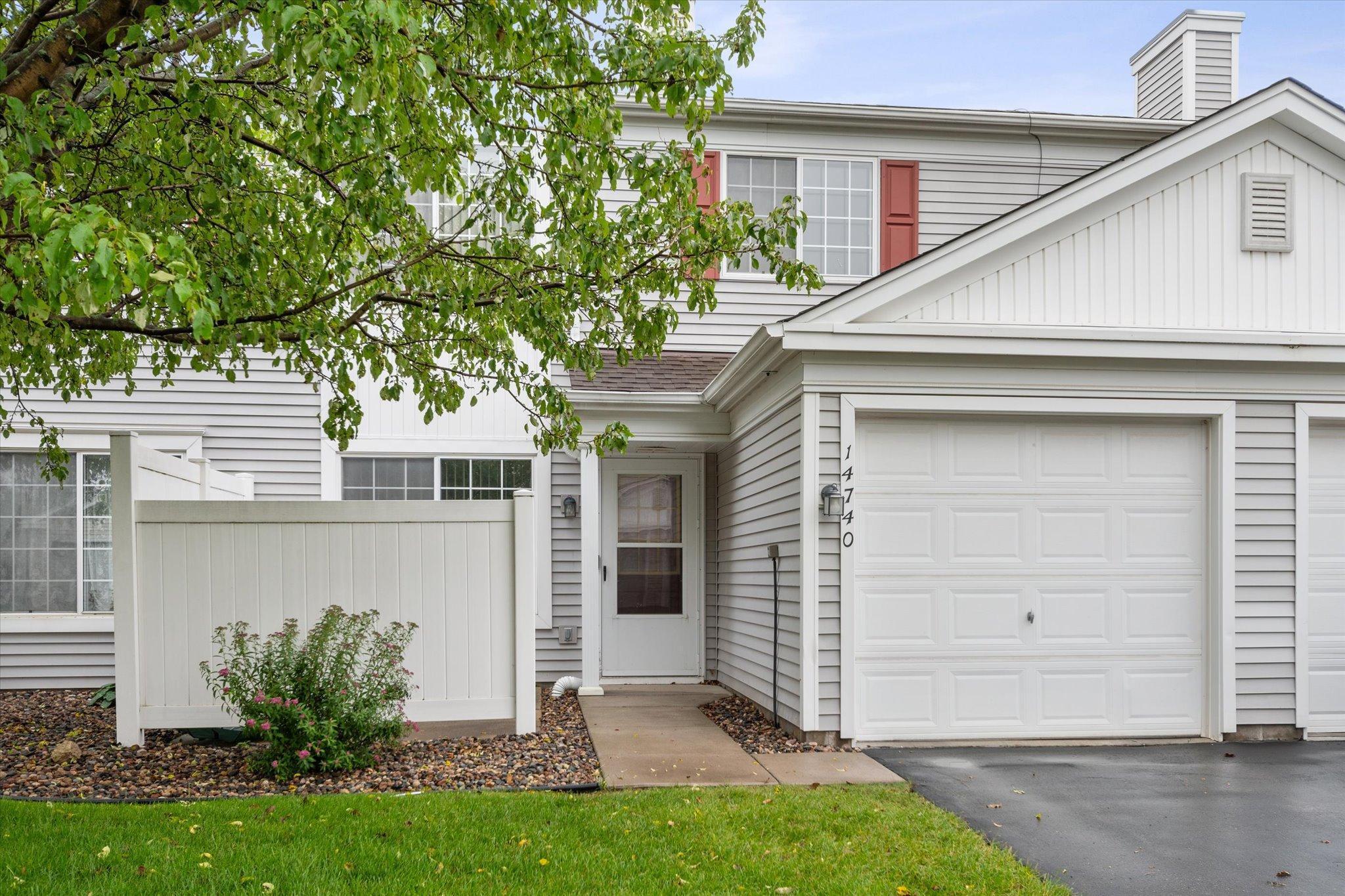 14740 Excelsior Lane
